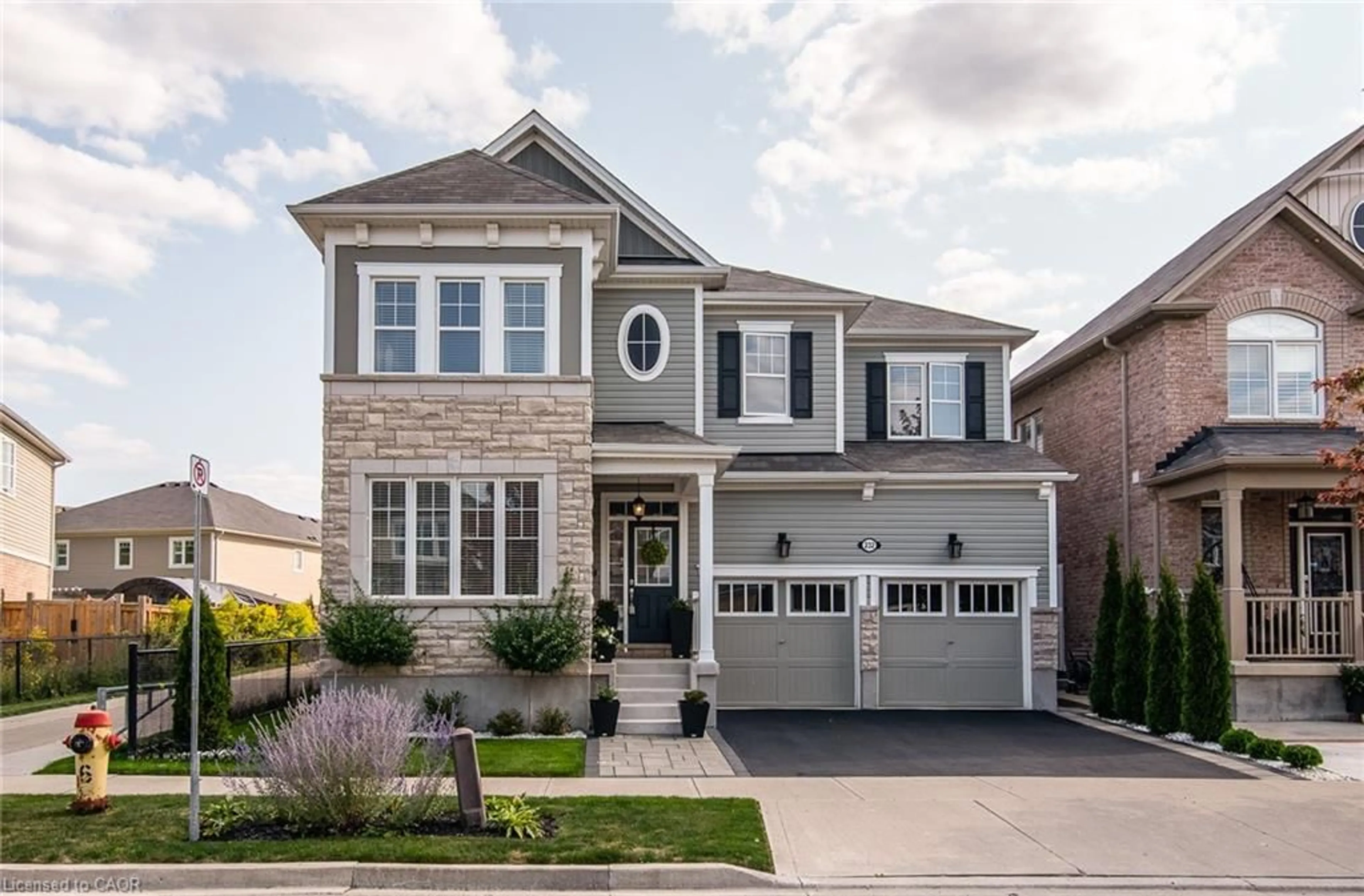 Home with brick exterior material, street for 232 Shady Glen Cres, Kitchener Ontario N2R 1P6