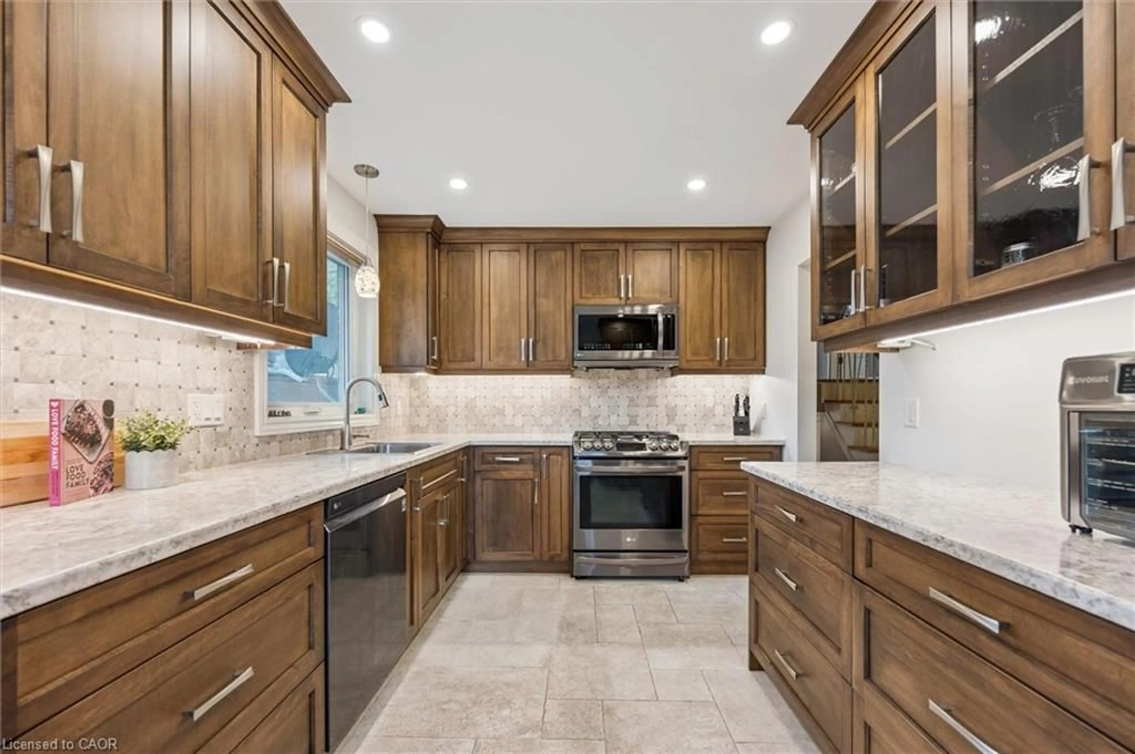 Contemporary kitchen, ceramic/tile floor for 47 Argyle Dr, Guelph Ontario N1G 2P4