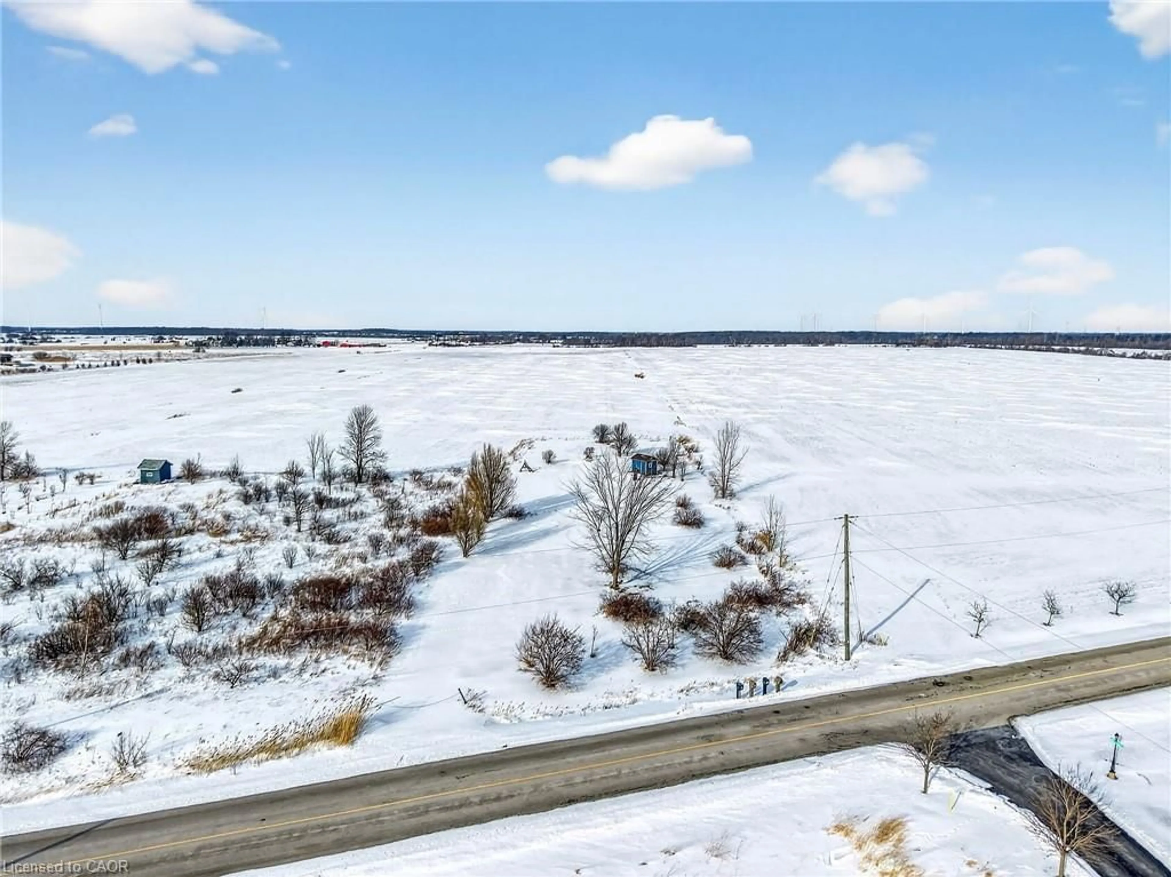 A pic from outside/outdoor area/front of a property/back of a property/a pic from drone, water/lake/river/ocean view for 360 Lighthouse Dr, Dunnville Ontario N1A 2W6