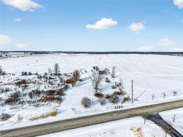 360 Lighthouse Dr, Dunnville 2