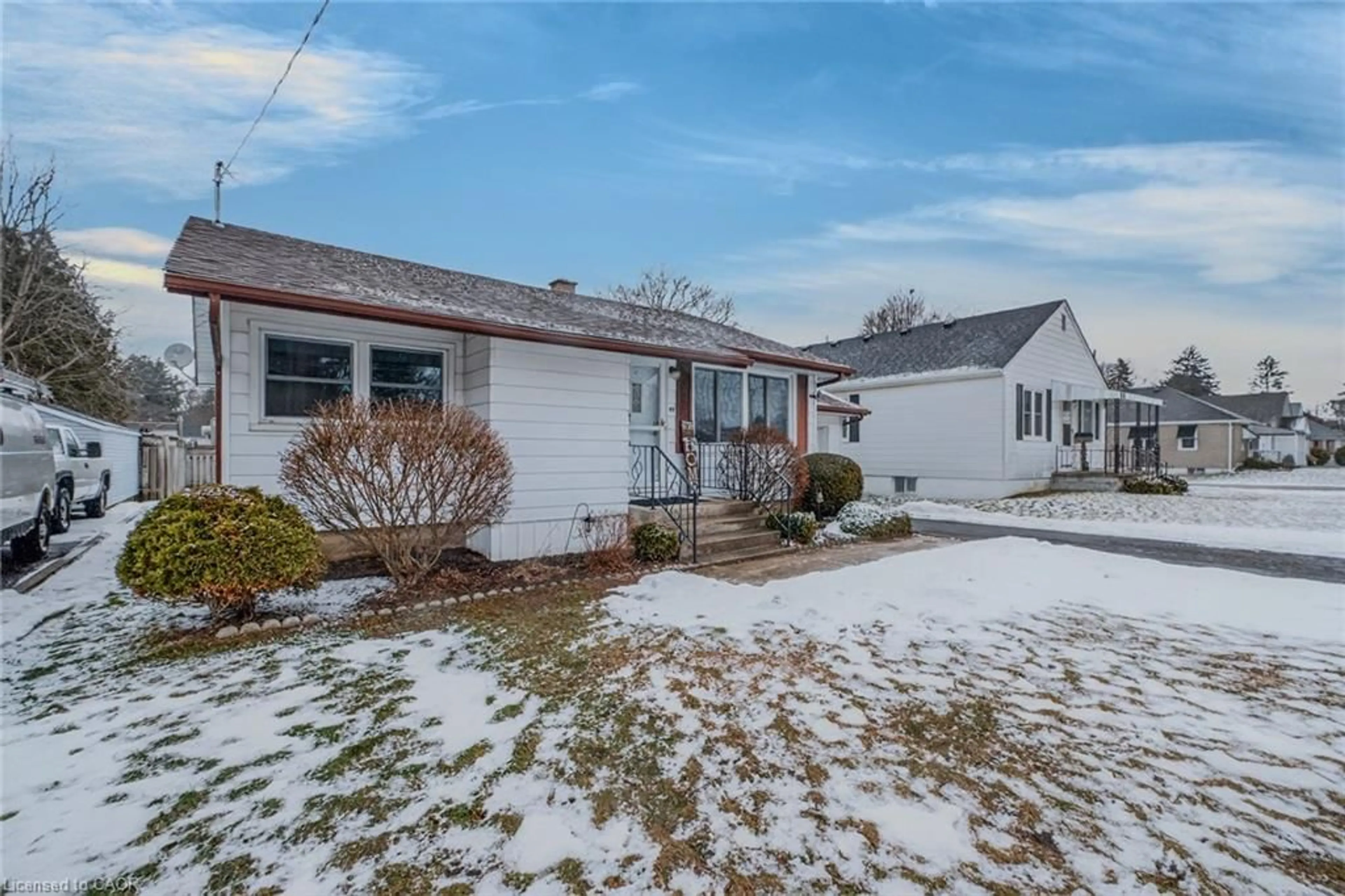 Unknown for 49 Davis St, Simcoe Ontario N3Y 2R3