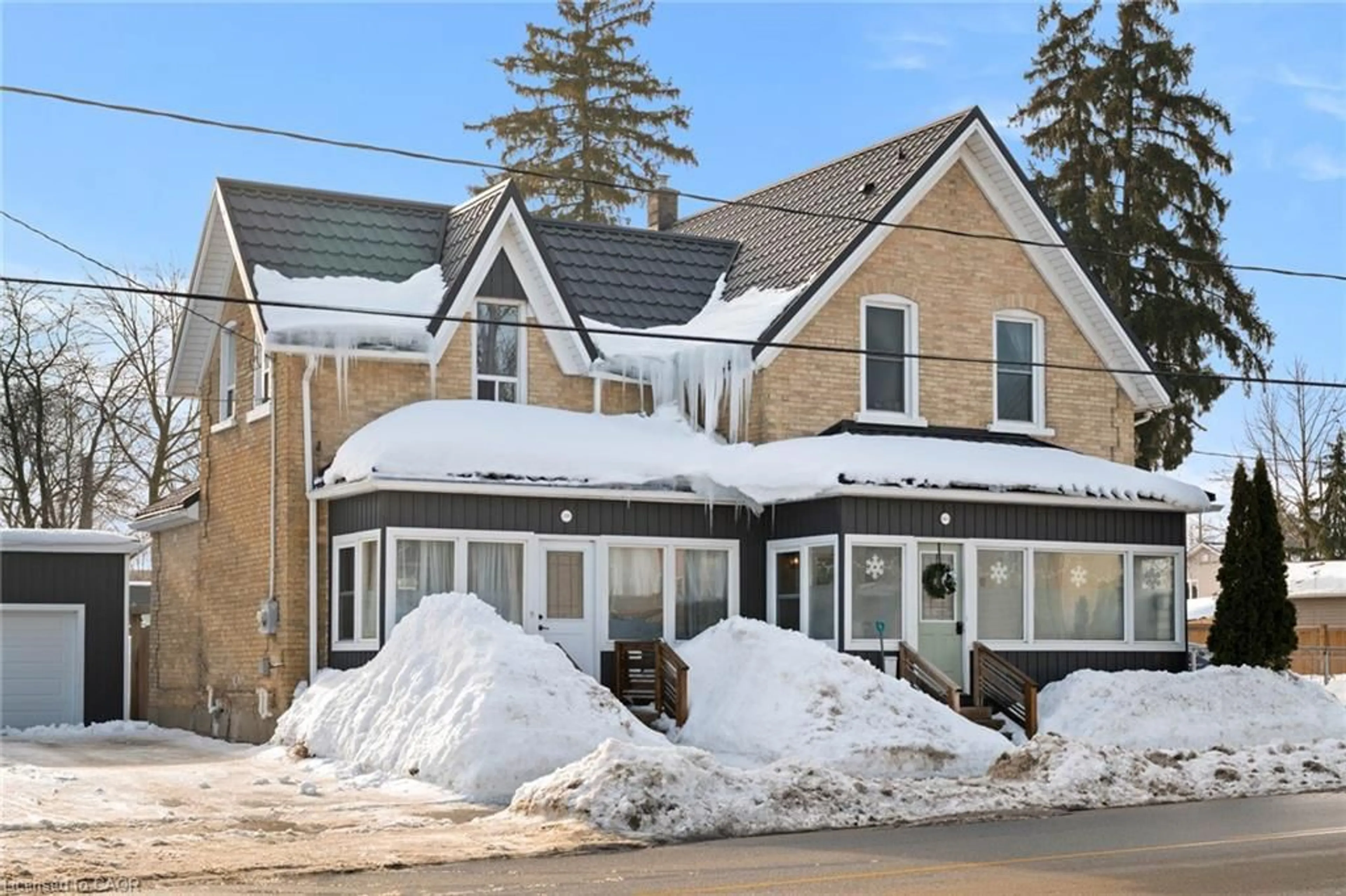 Unknown for 566-570 Main St, Listowel Ontario N4W 2C6