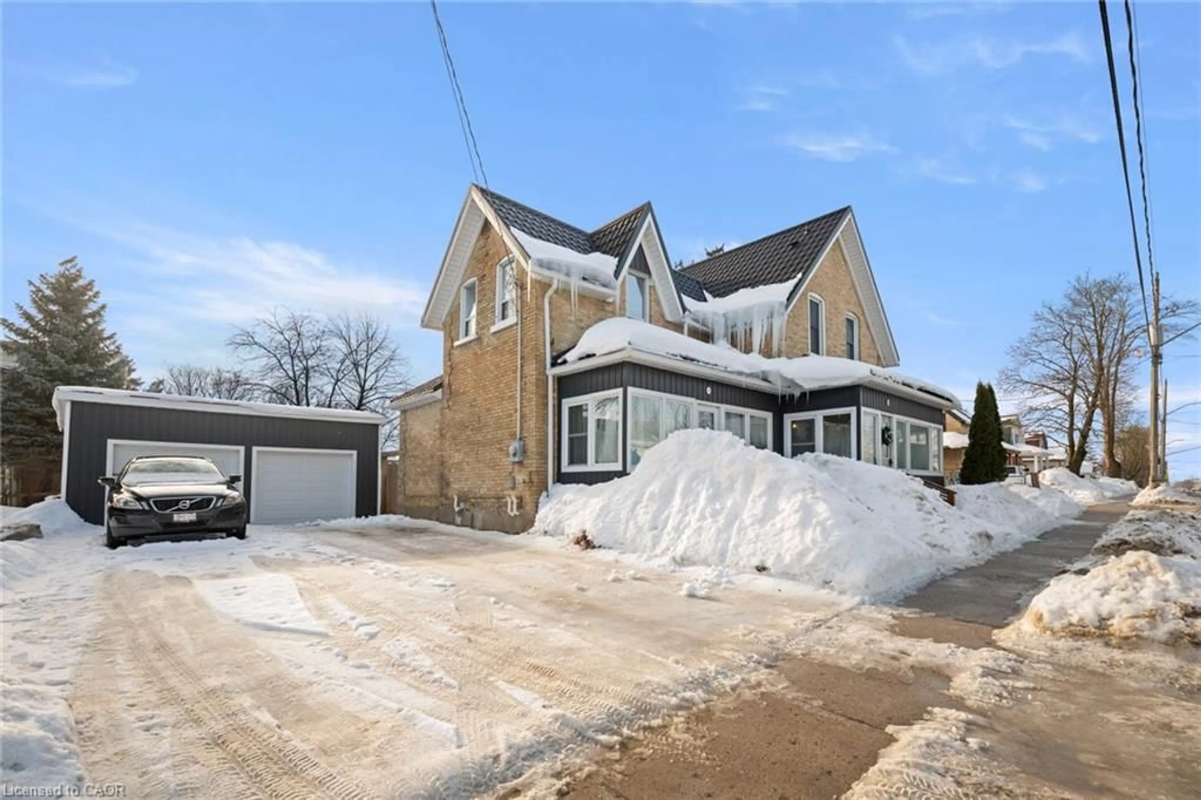 Unknown for 566-570 Main St, Listowel Ontario N4W 2C6