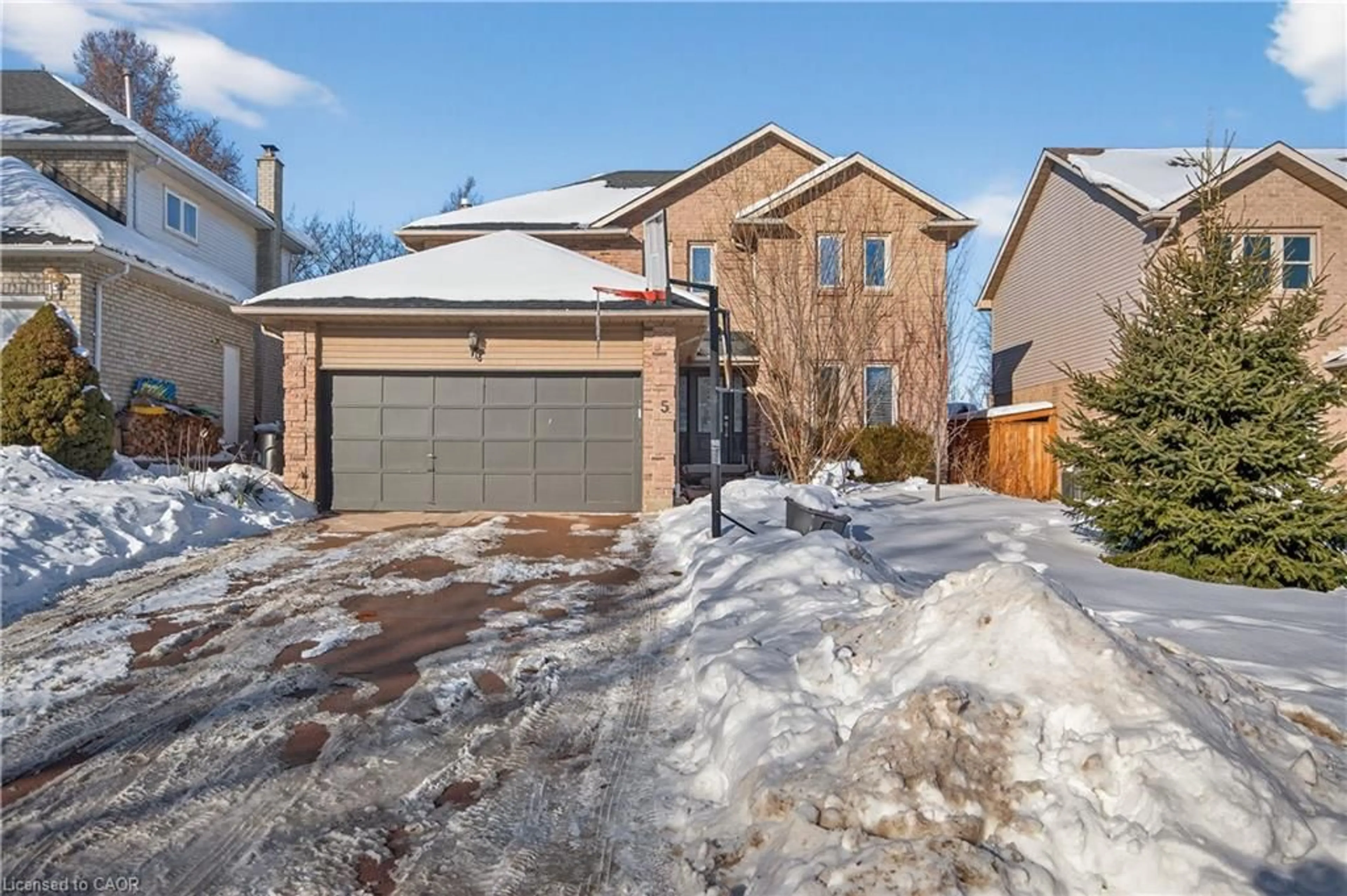 Home with brick exterior material, street for 5 Giffin Rd, Dundas Ontario L9H 6S1