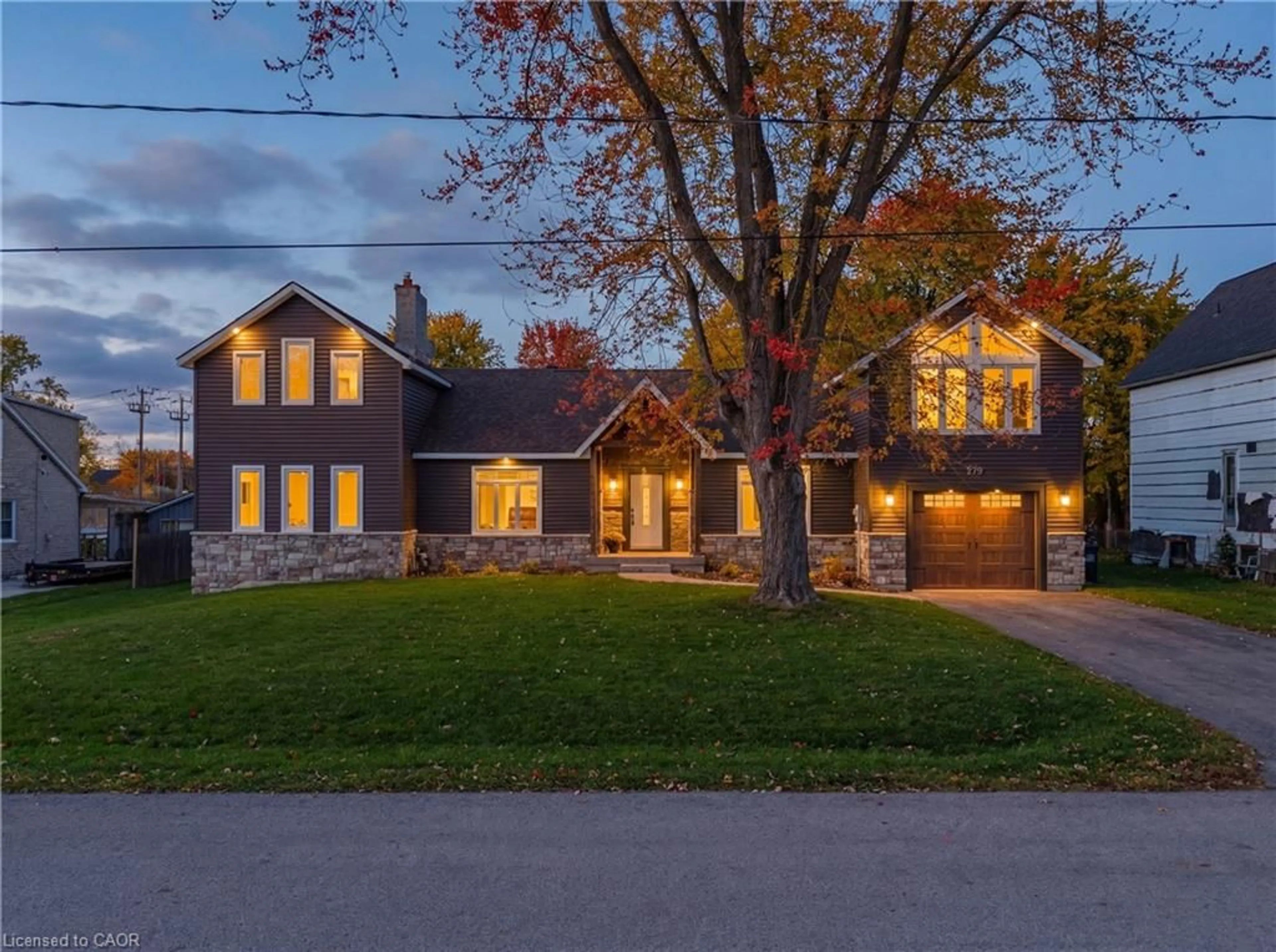 Home with brick exterior material, street for 14 Athlone Rd, Cambridge Ontario N1R 1H8