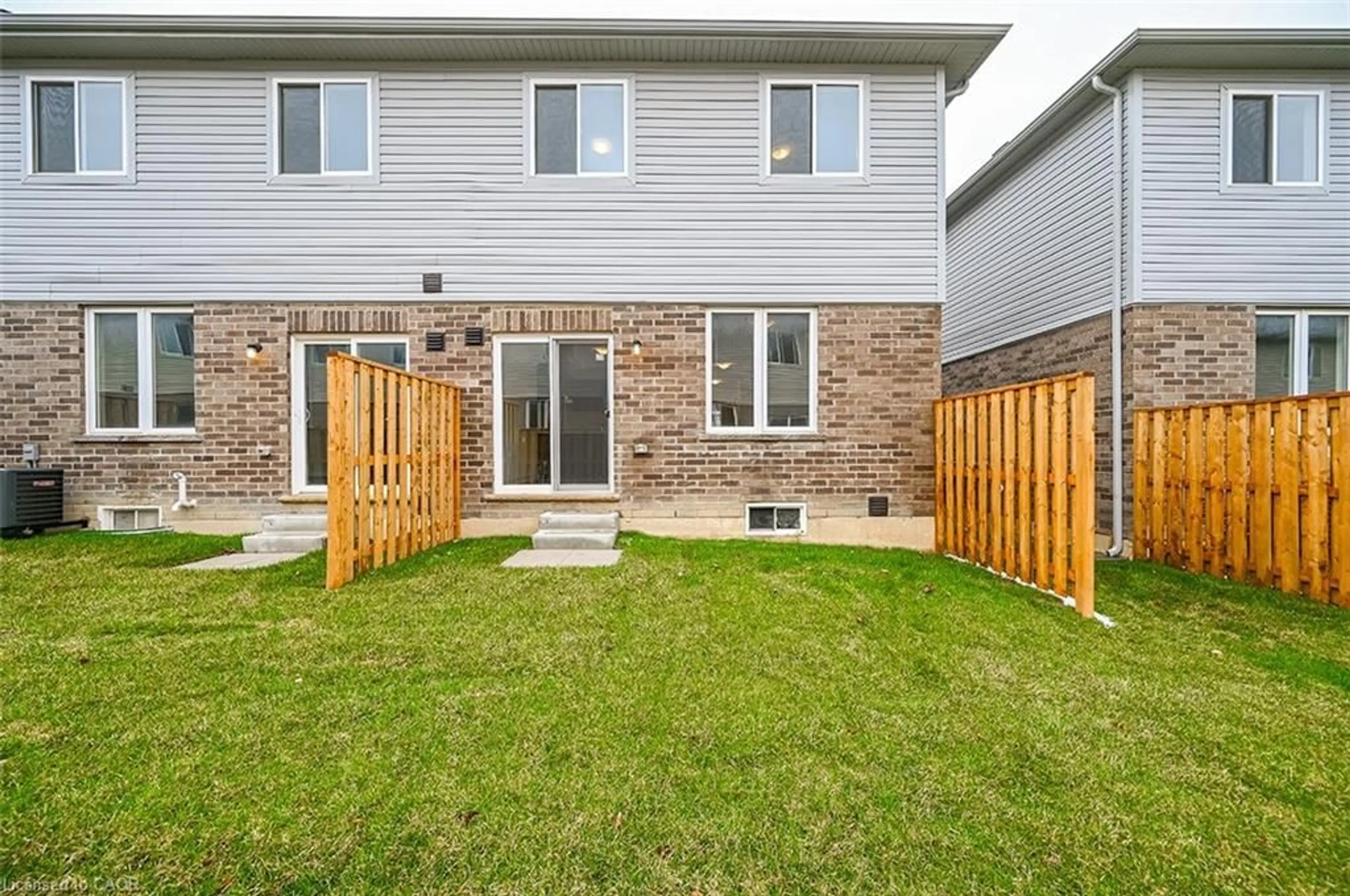 Unknown for 45 Linden Park Lane, Hamilton Ontario L9A 1Y1