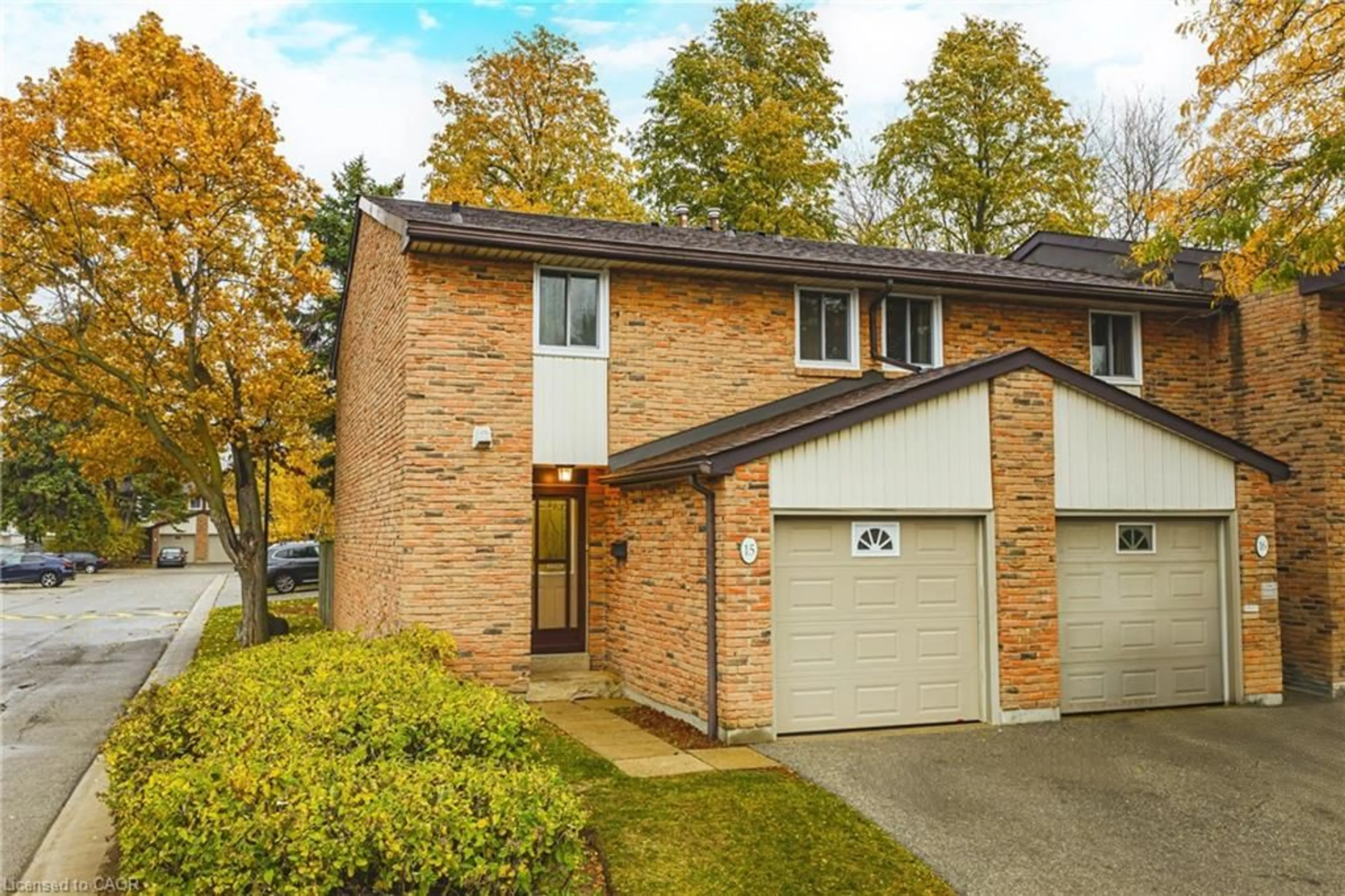 Home with brick exterior material, street for 660 Oxford Rd #15, Burlington Ontario L7N 3M1