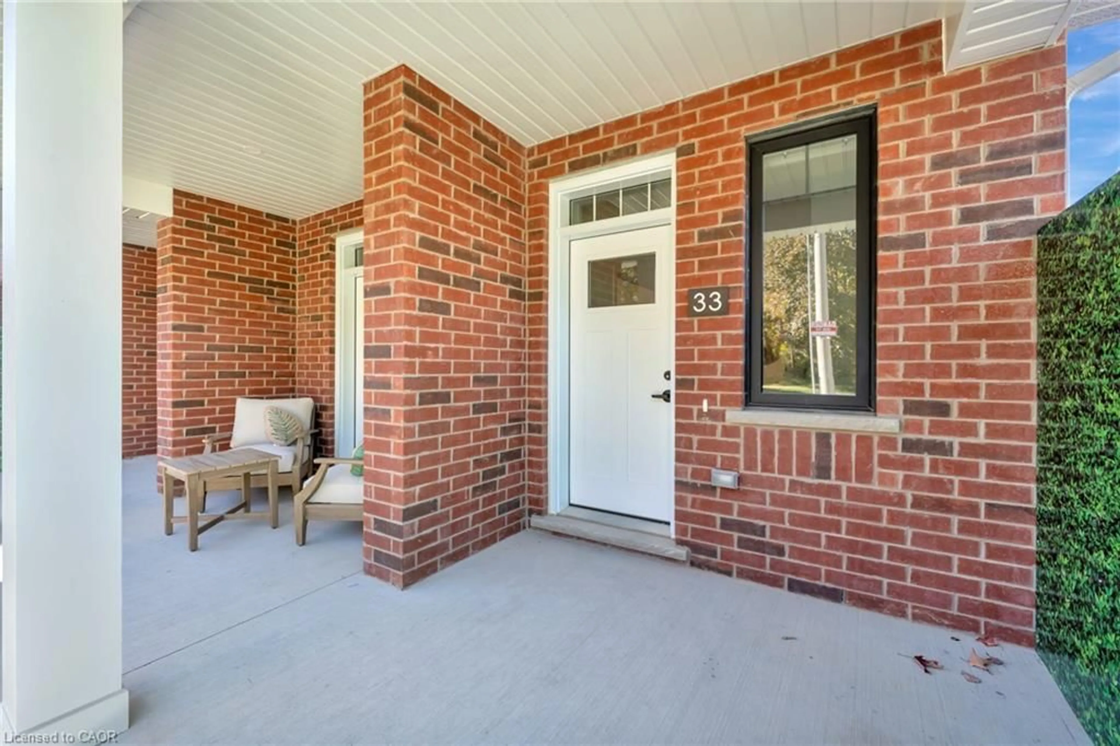 Home with brick exterior material, street for 33 Mill St, Kitchener Ontario N2G 0G6