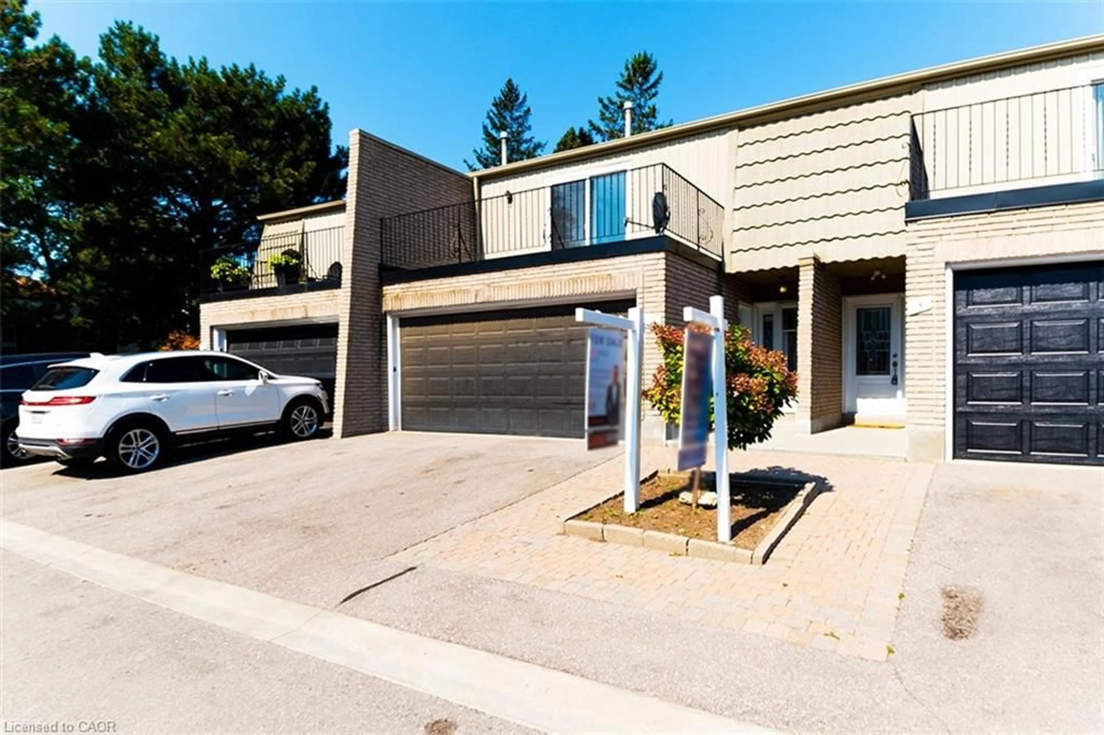 Unknown for 1011 White Oak Dr #2, Burlington Ontario L7T 2L3