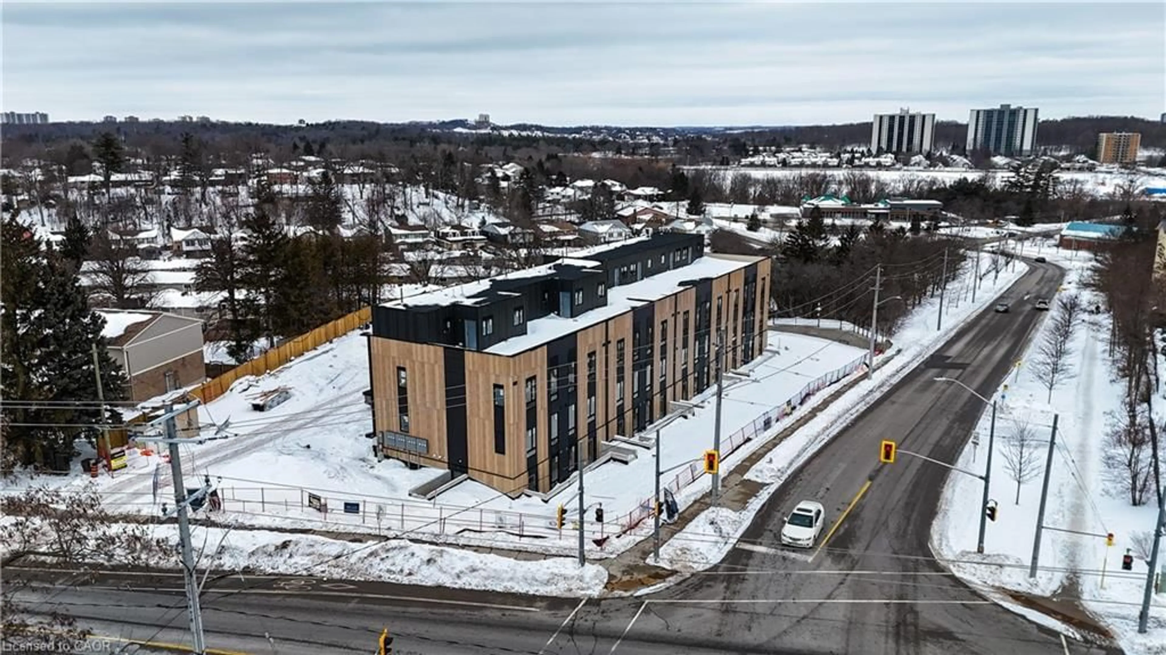 A pic from outside/outdoor area/front of a property/back of a property/a pic from drone, building for 854 Doon Village Rd #6, Kitchener Ontario N2P 1A3