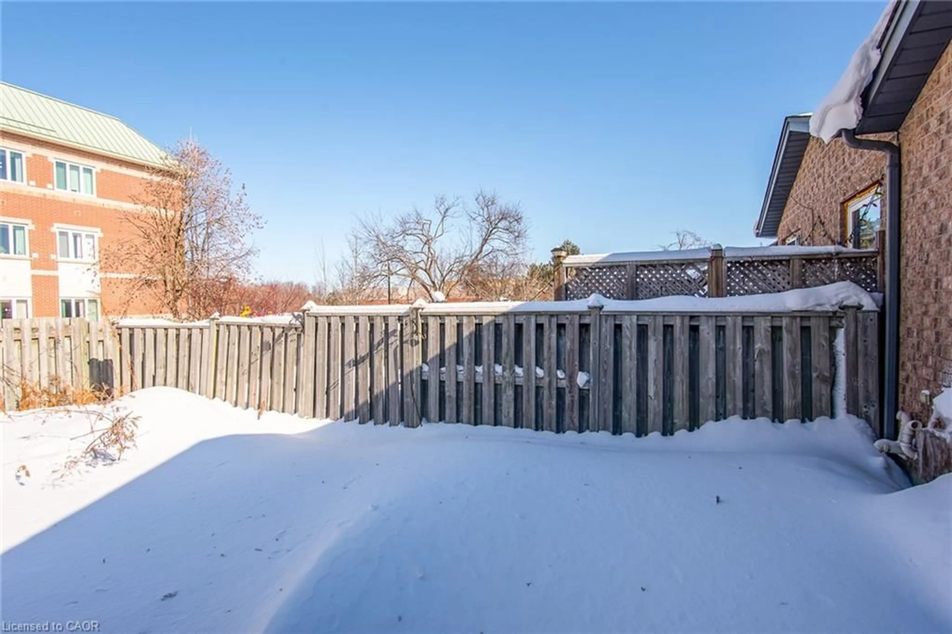 Patio, unknown for 293 Activa Ave, Kitchener Ontario N2E 3V2