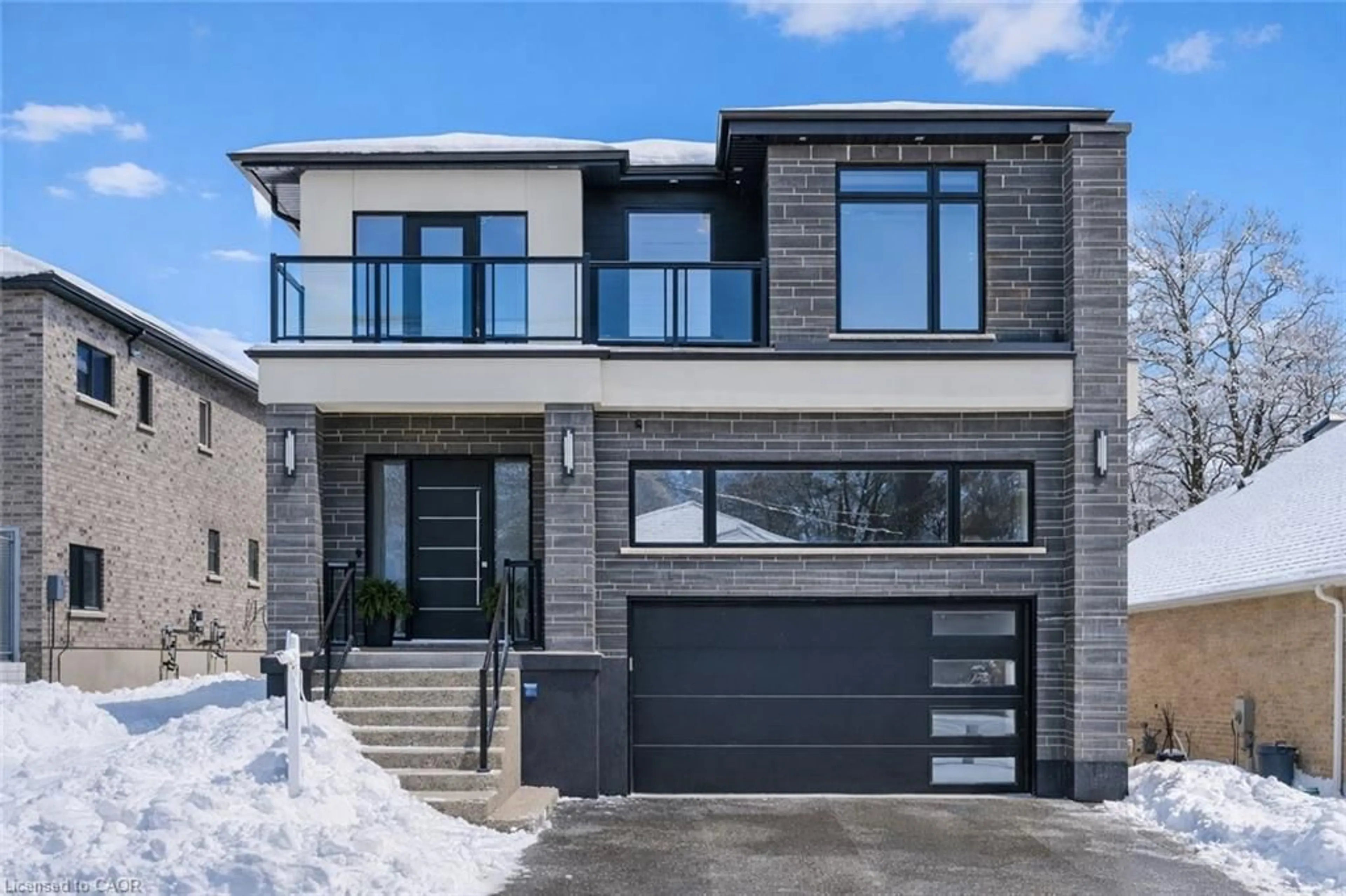 Home with brick exterior material, street for 320 Otterbein Rd, Kitchener Ontario N2B 0A7