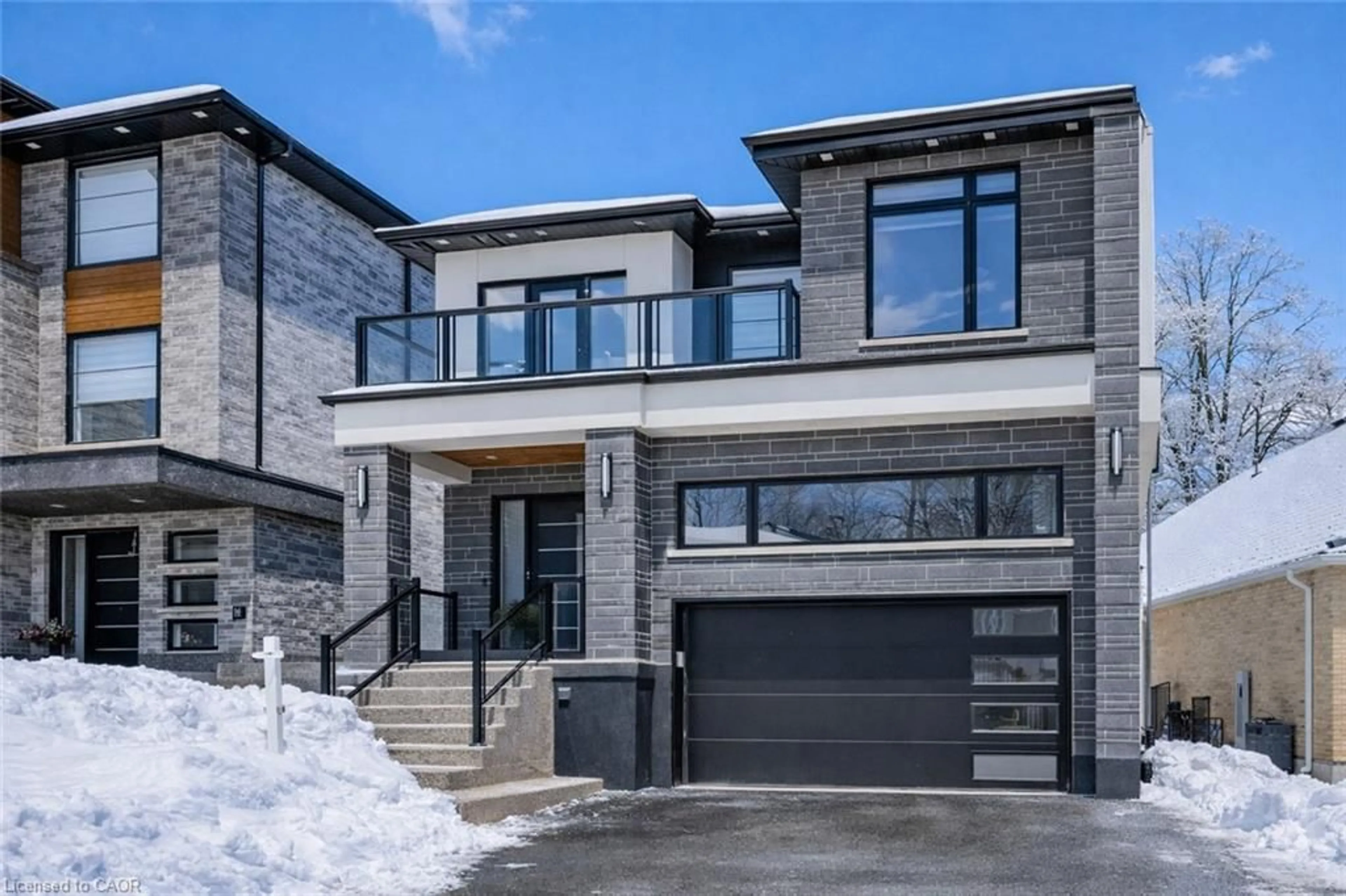 Home with brick exterior material, street for 320 Otterbein Rd, Kitchener Ontario N2B 0A7