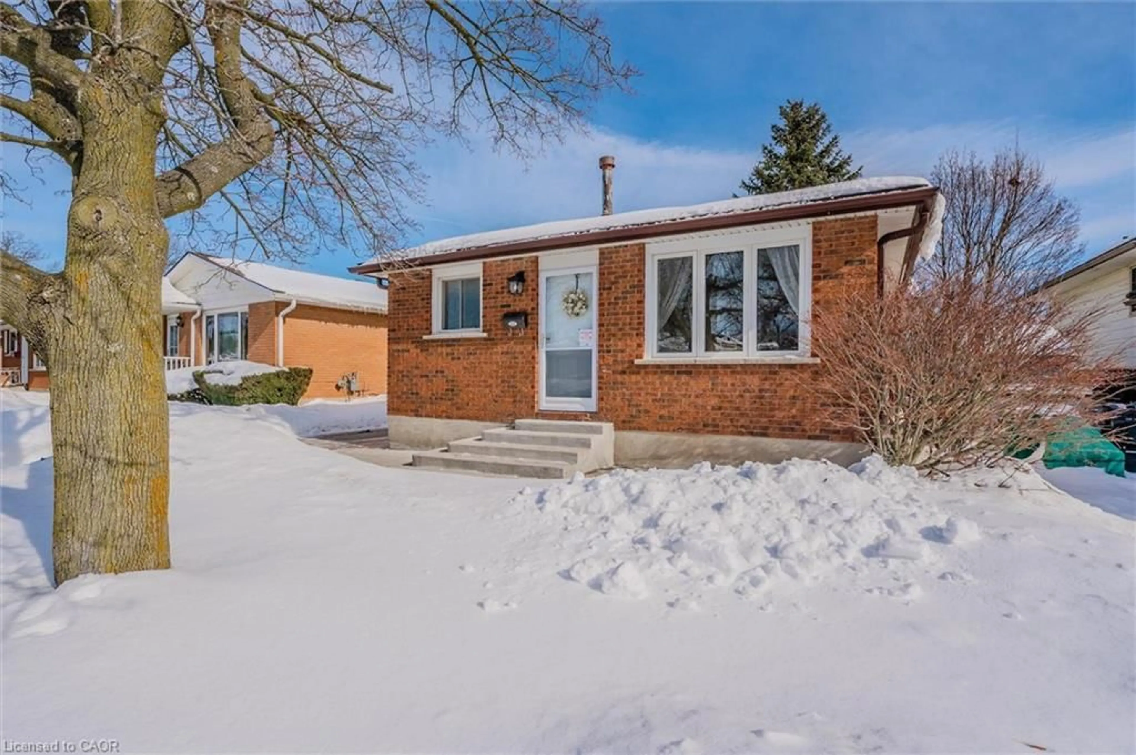 Home with brick exterior material, street for 217 Johanna Dr, Cambridge Ontario N1S 4C5