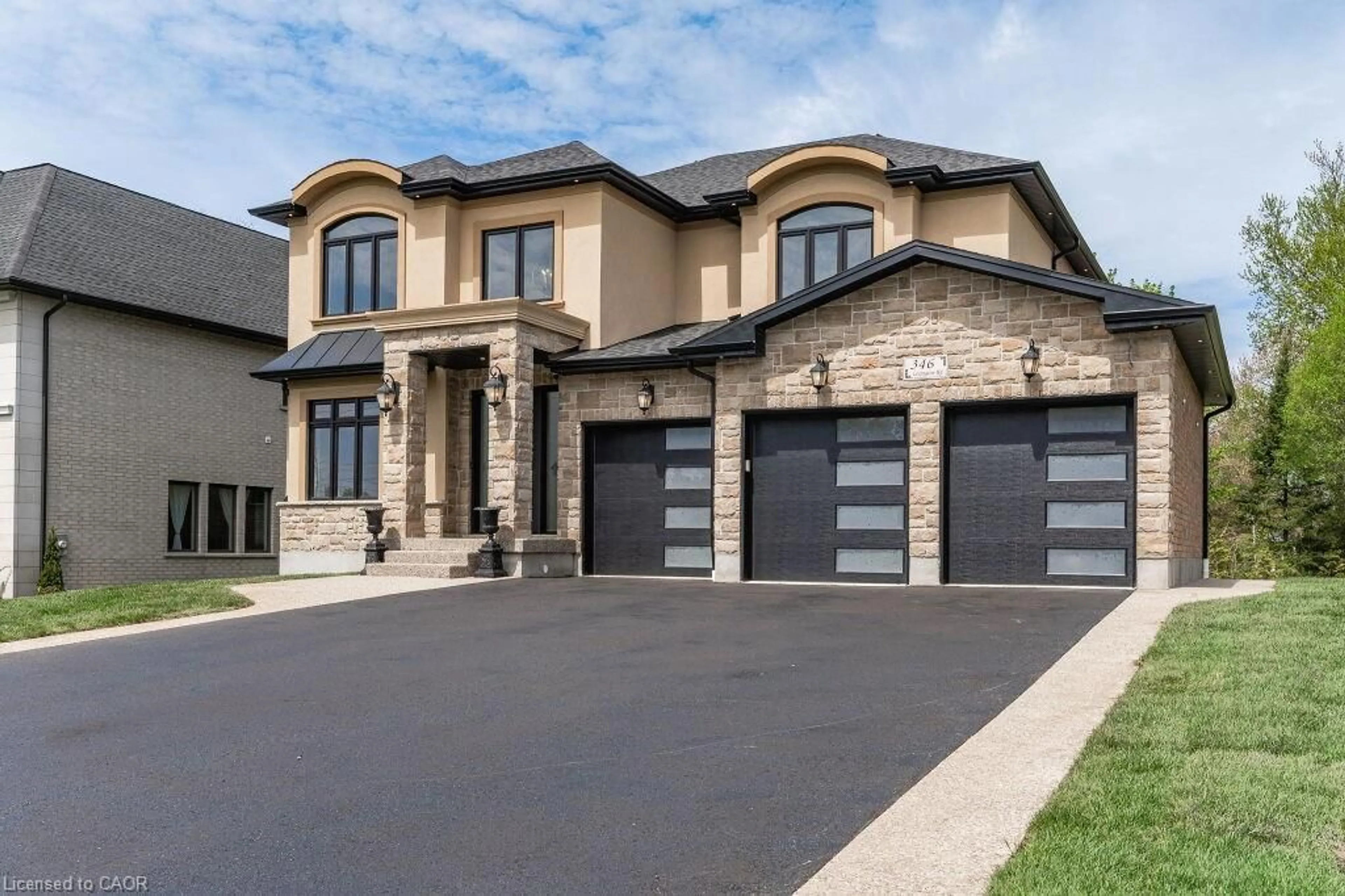 Home with brick exterior material, street for 346 Lexington Rd, Waterloo Ontario N2K 1X2