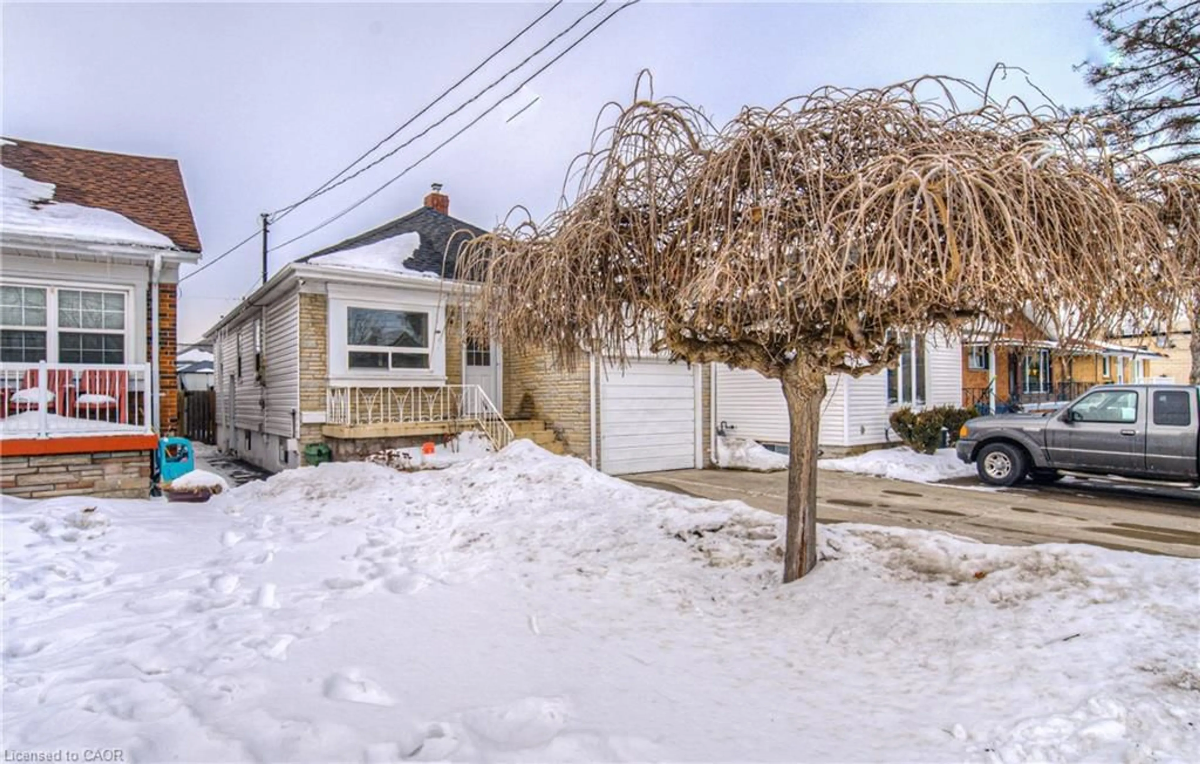 Shed for 100 Reid Ave, Hamilton Ontario L8K 3V1