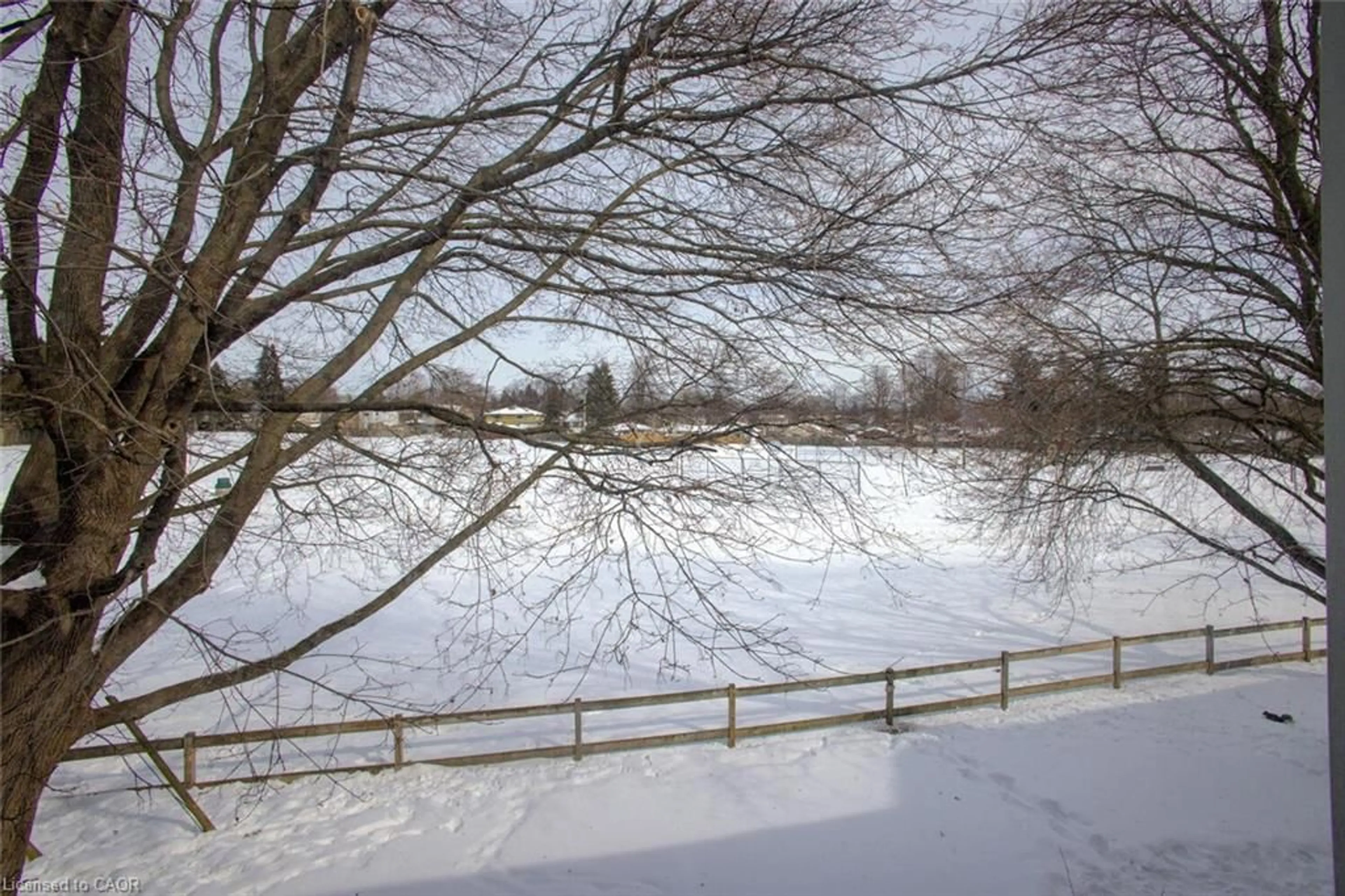 Blurry image for 65 Glamis Rd #65, Cambridge Ontario N1R 6W4