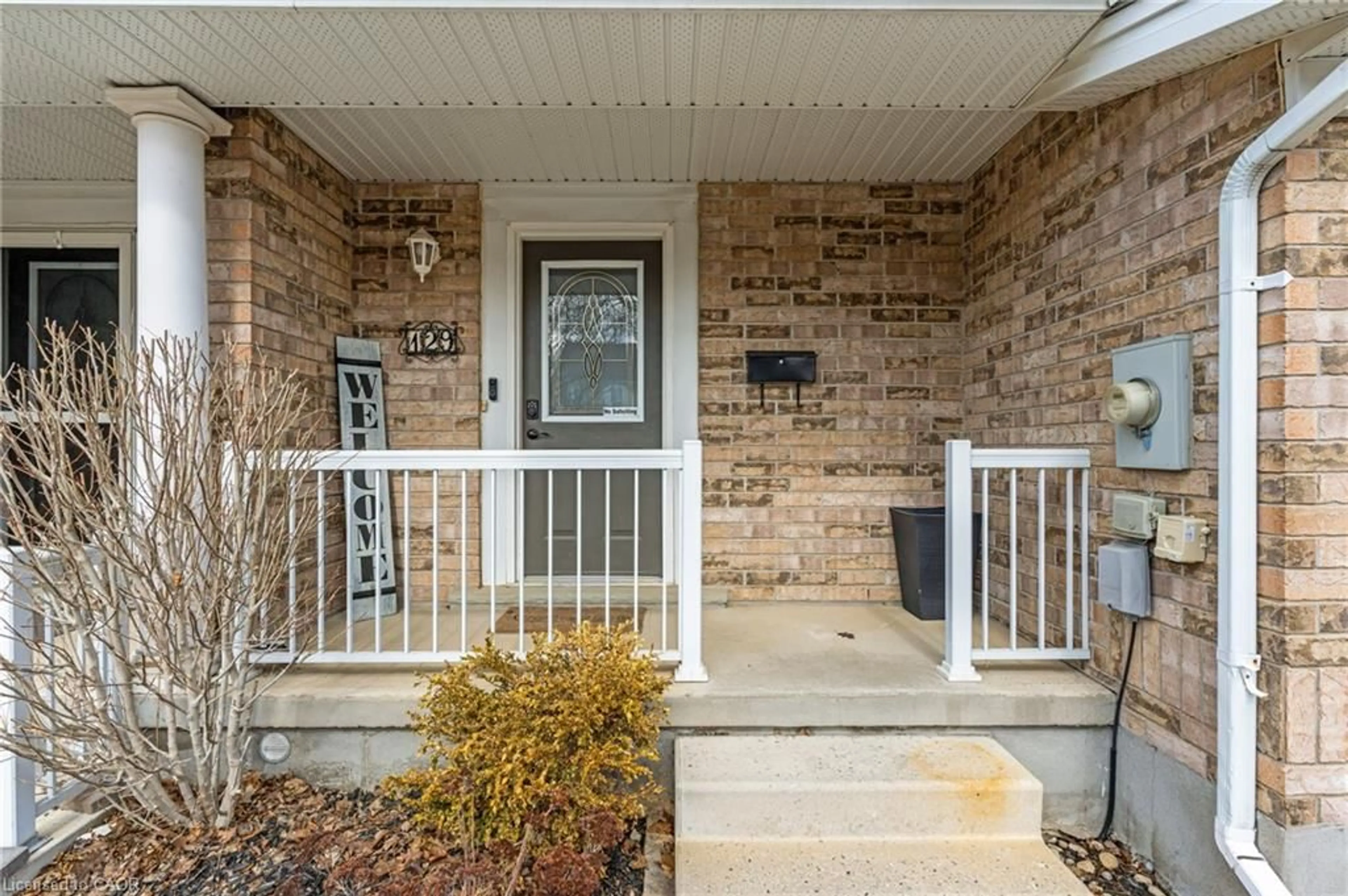Indoor entryway for 129 Werstine Terr, Cambridge Ontario N3C 4H1