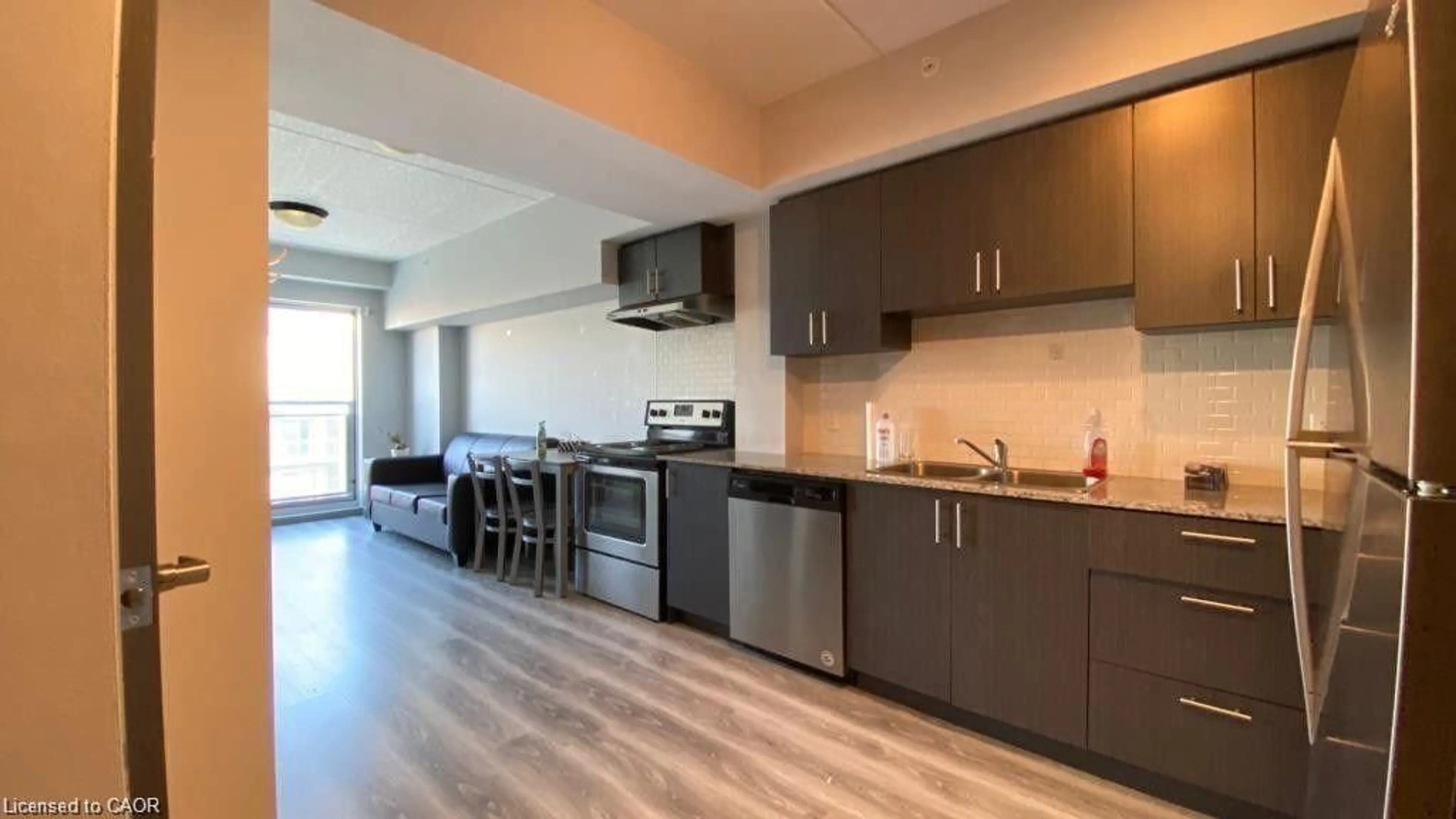 Unknown for 275 Larch St #G503, Waterloo Ontario N2L 3R2