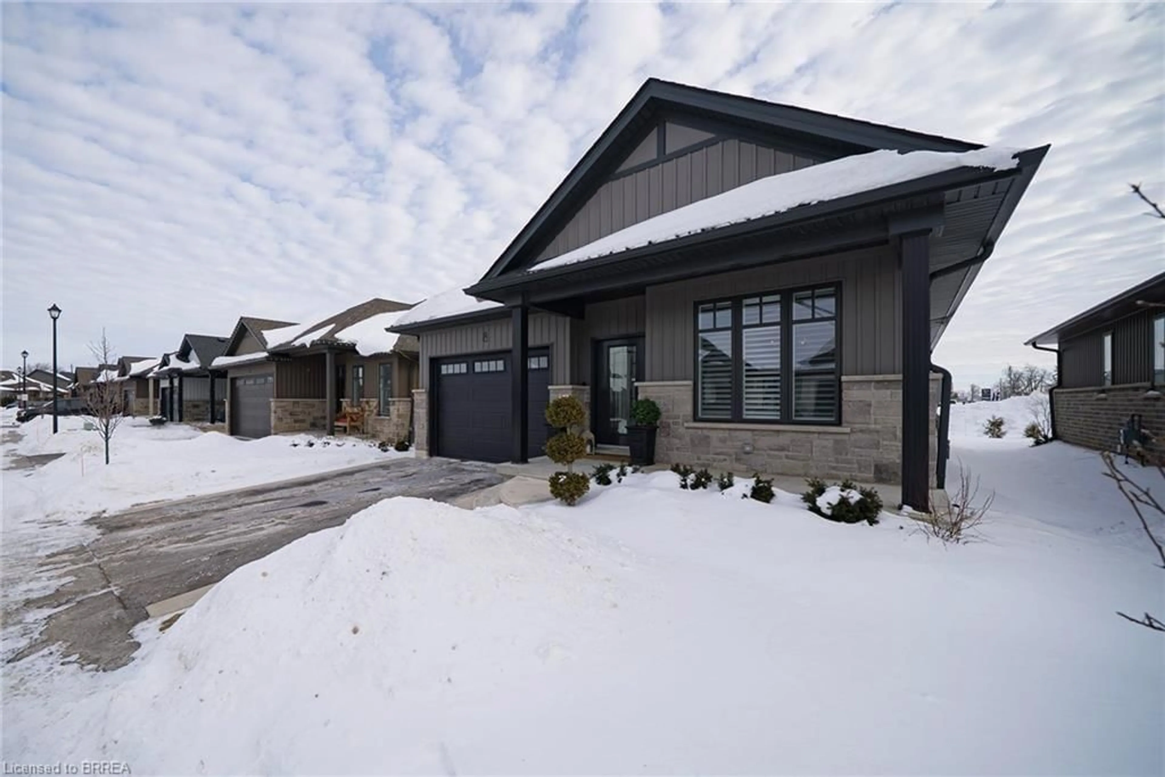 Unknown for 24 Craddock Blvd #8, Jarvis Ontario N0A 1J0