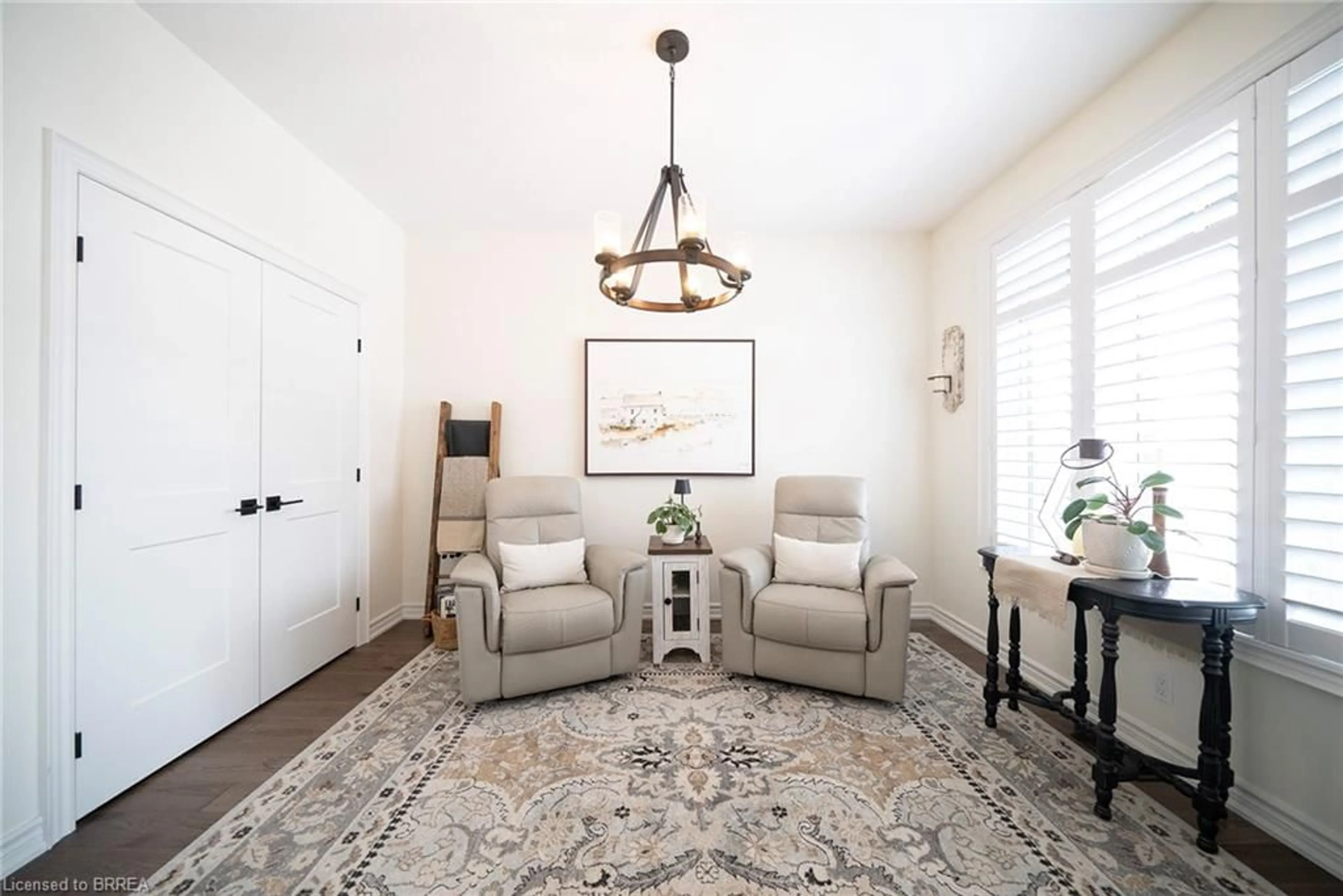 Living room with furniture, carpet floor for 24 Craddock Blvd #8, Jarvis Ontario N0A 1J0