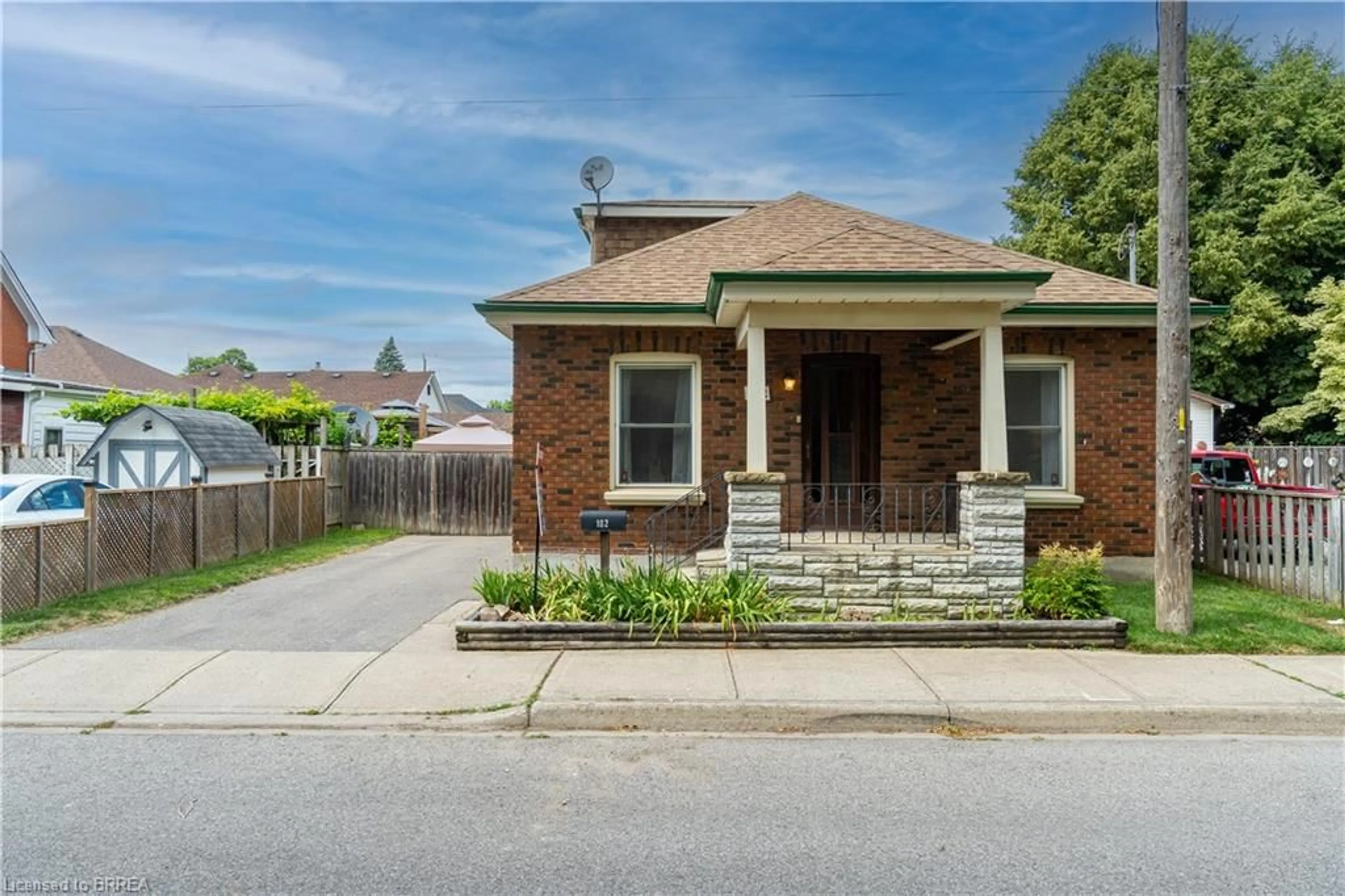 Home with brick exterior material, street for 182 Durham St, Brantford Ontario N3S 4Y7