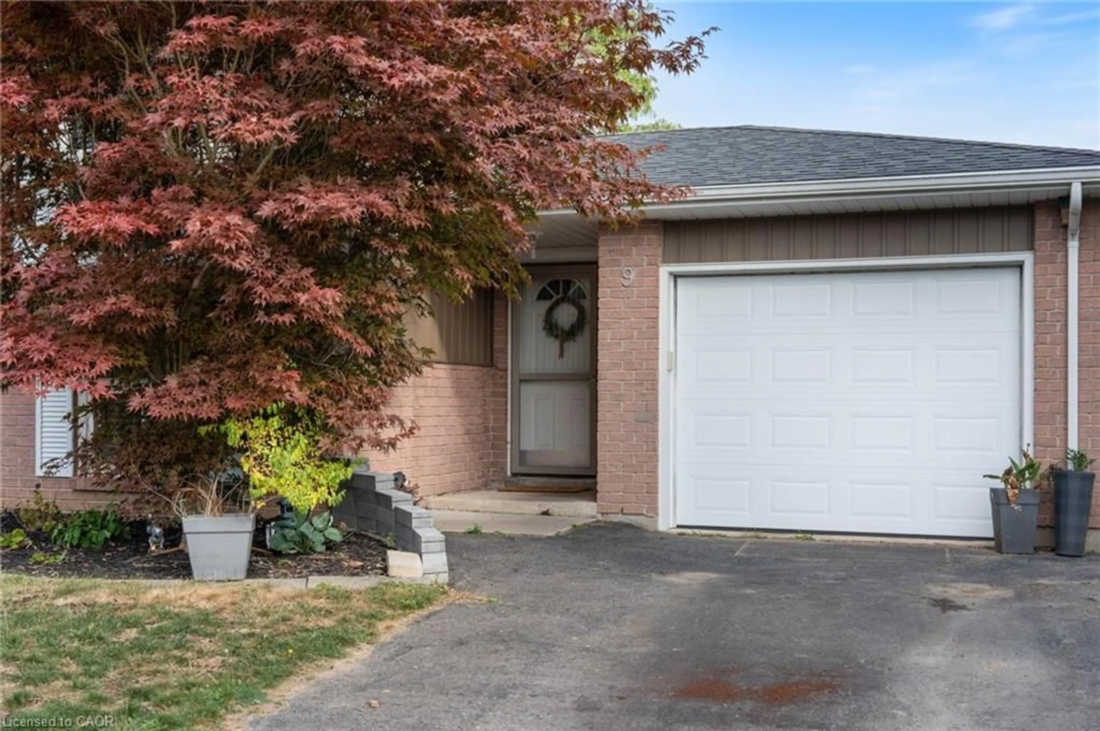 Home with brick exterior material, street for 9 Turner Dr, Simcoe Ontario N3Y 5E9