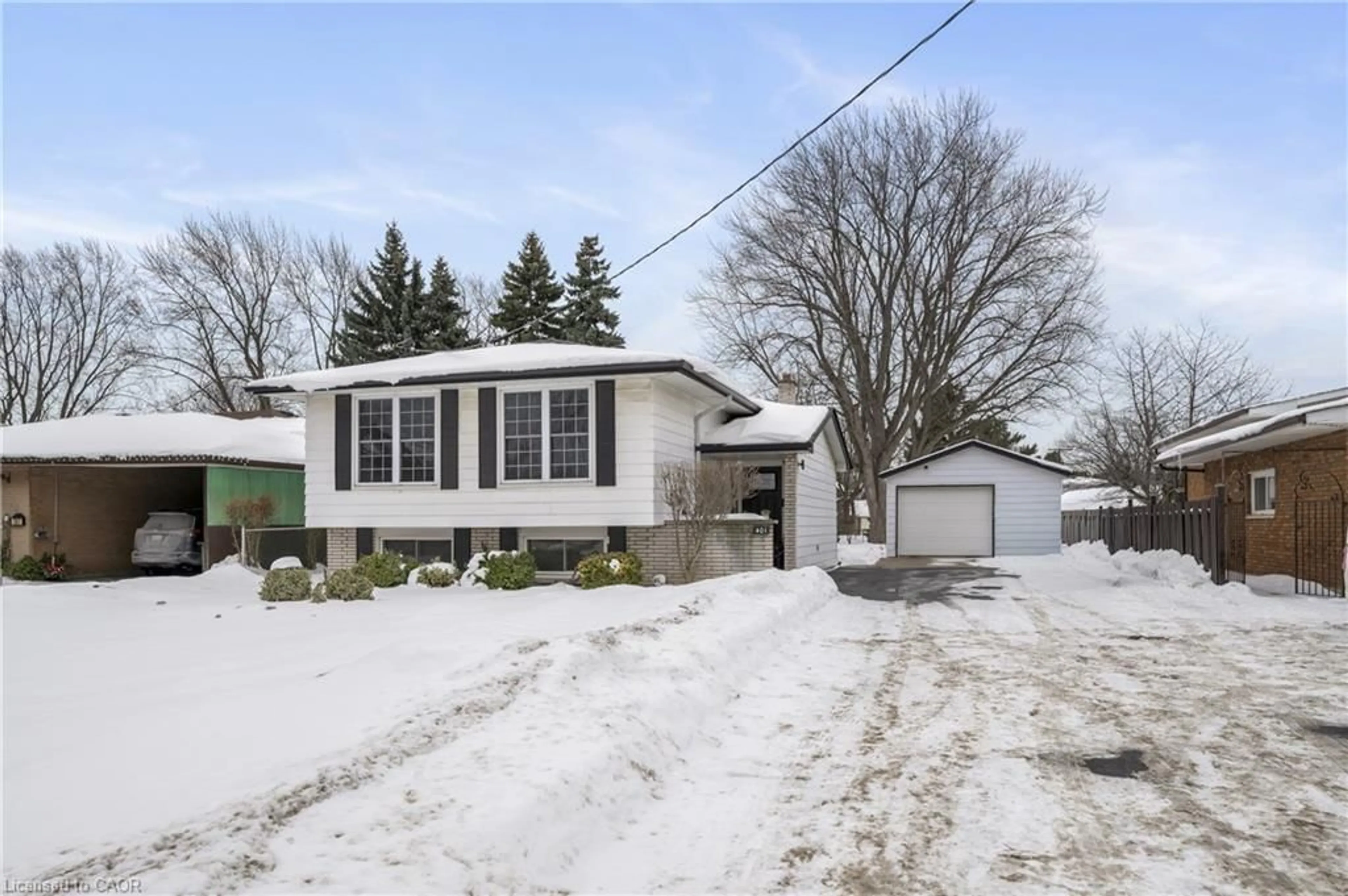 Unknown for 401 Mohawk Rd, Hamilton Ontario L9C 1W5