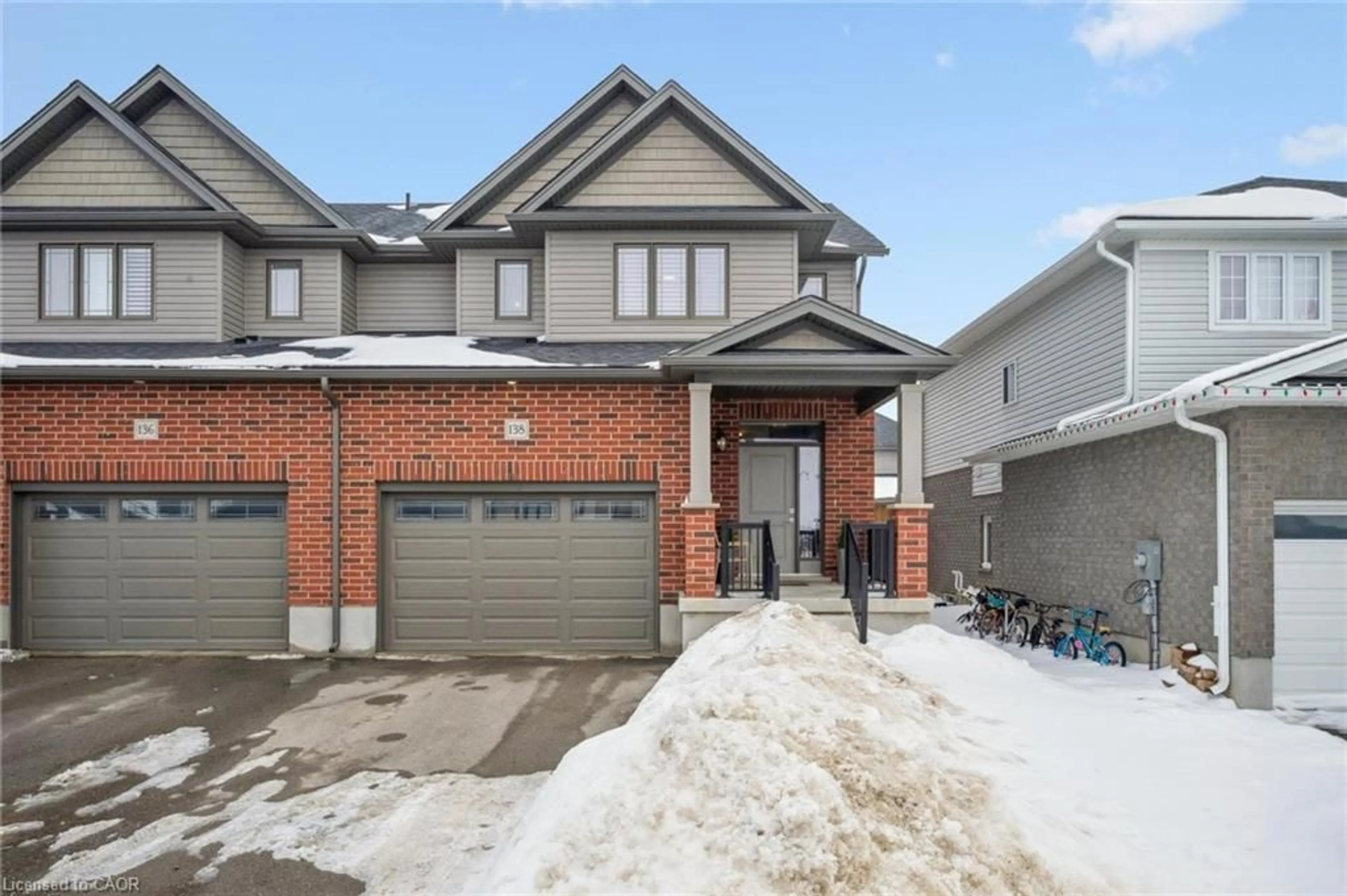 Home with brick exterior material, street for 138 Woodberry Cres, Elmira Ontario N3B 0E5