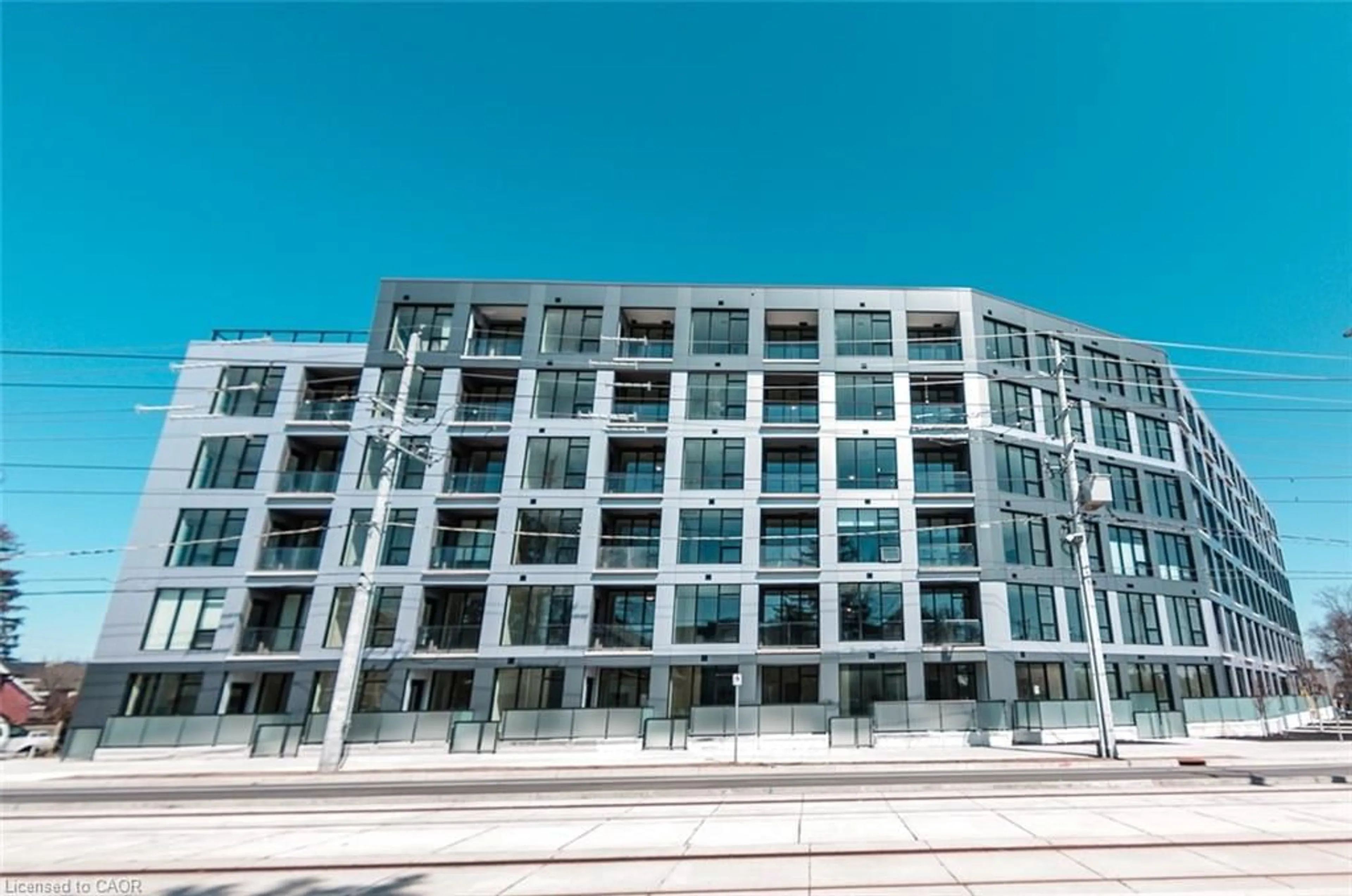 Unknown for 690 King St #514, Kitchener Ontario N2H 5L8