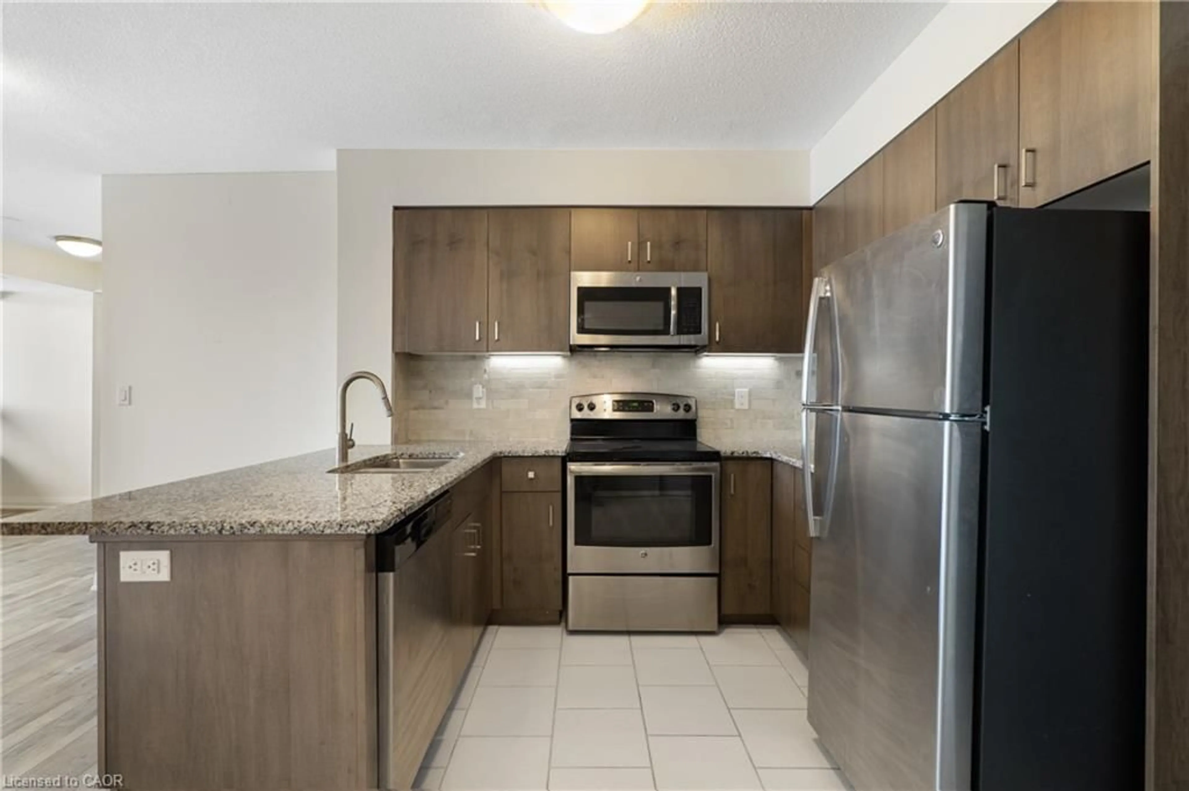 Standard kitchen, ceramic/tile floor for 53 Arthur St #406, Guelph Ontario N1E 0P5