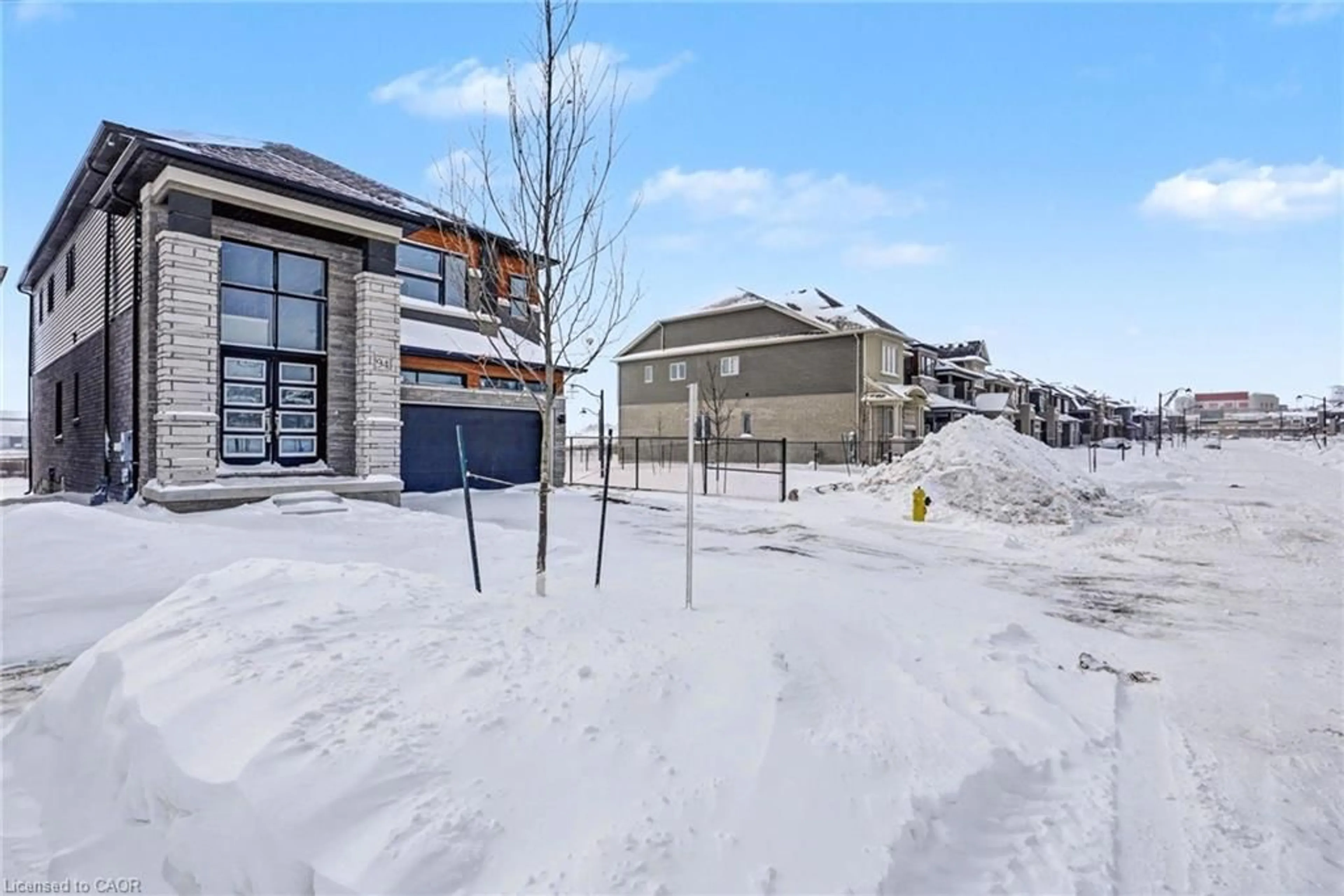 A pic from outside/outdoor area/front of a property/back of a property/a pic from drone, street for 94 Hitchman St, Paris Ontario N3L 0M1