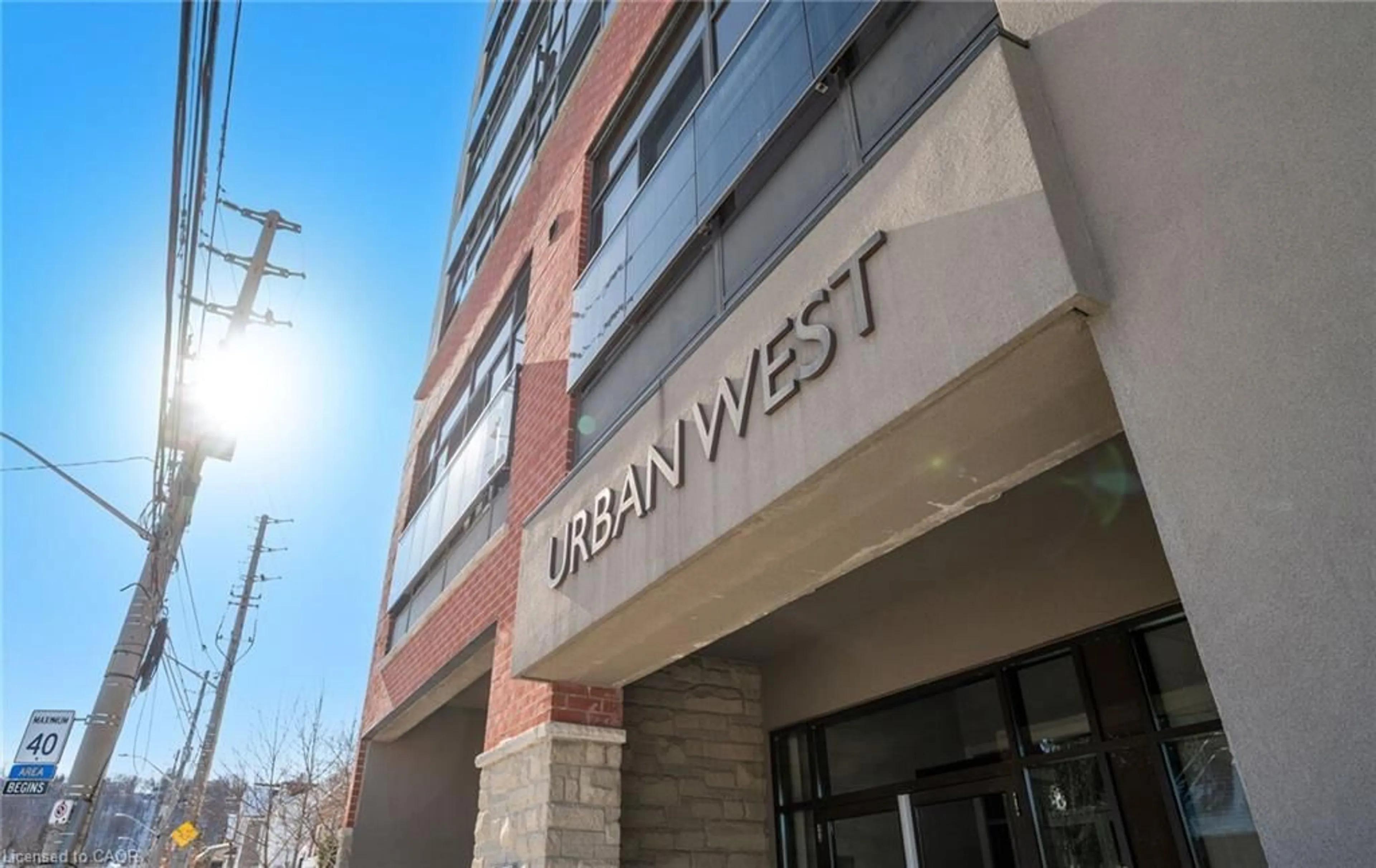 Lobby for 427 Aberdeen Ave, Hamilton Ontario L8P 2S4