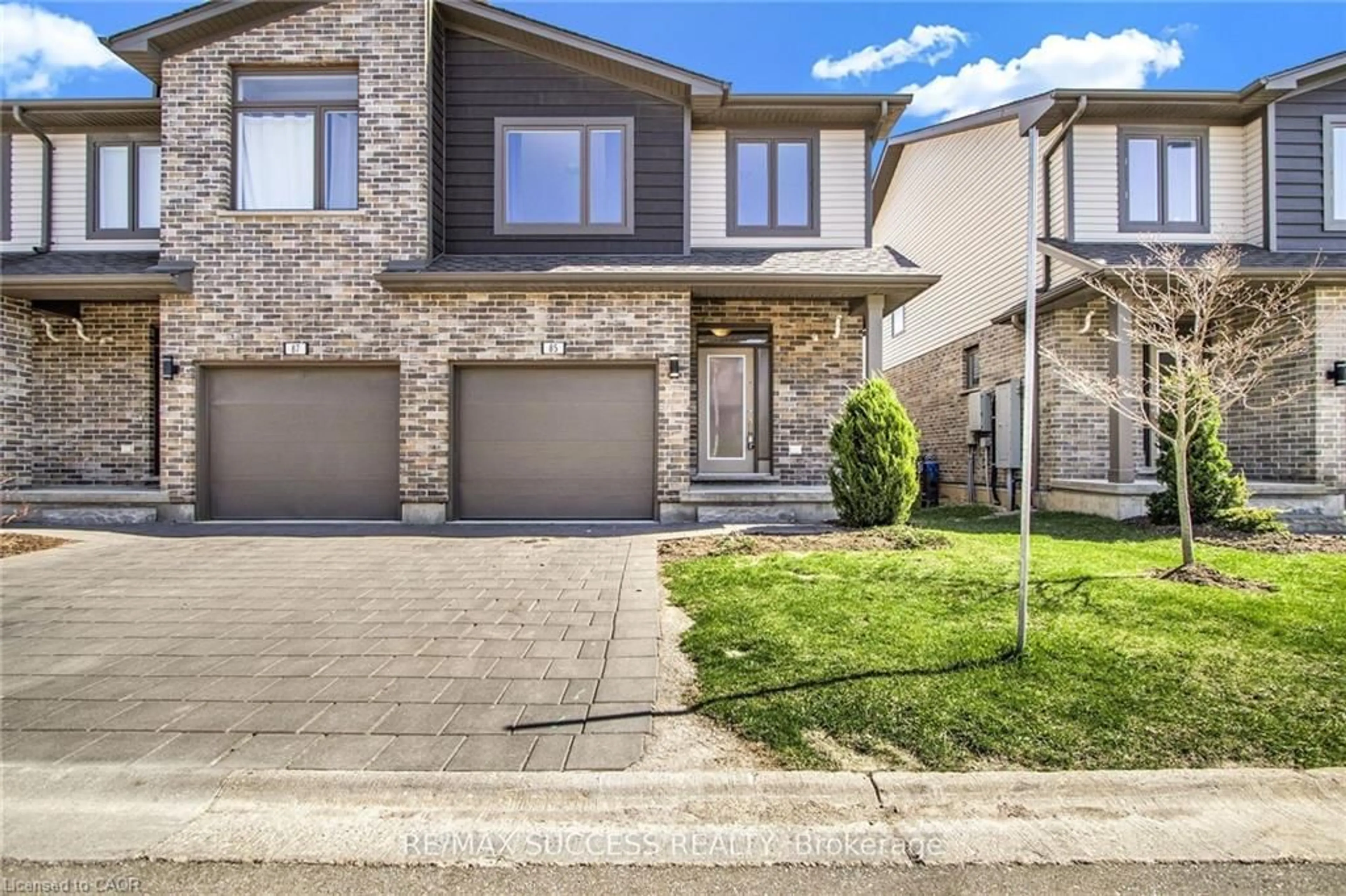 Home with brick exterior material, street for 1960 Dalmagarry Rd #85, London Ontario N6G 0T8