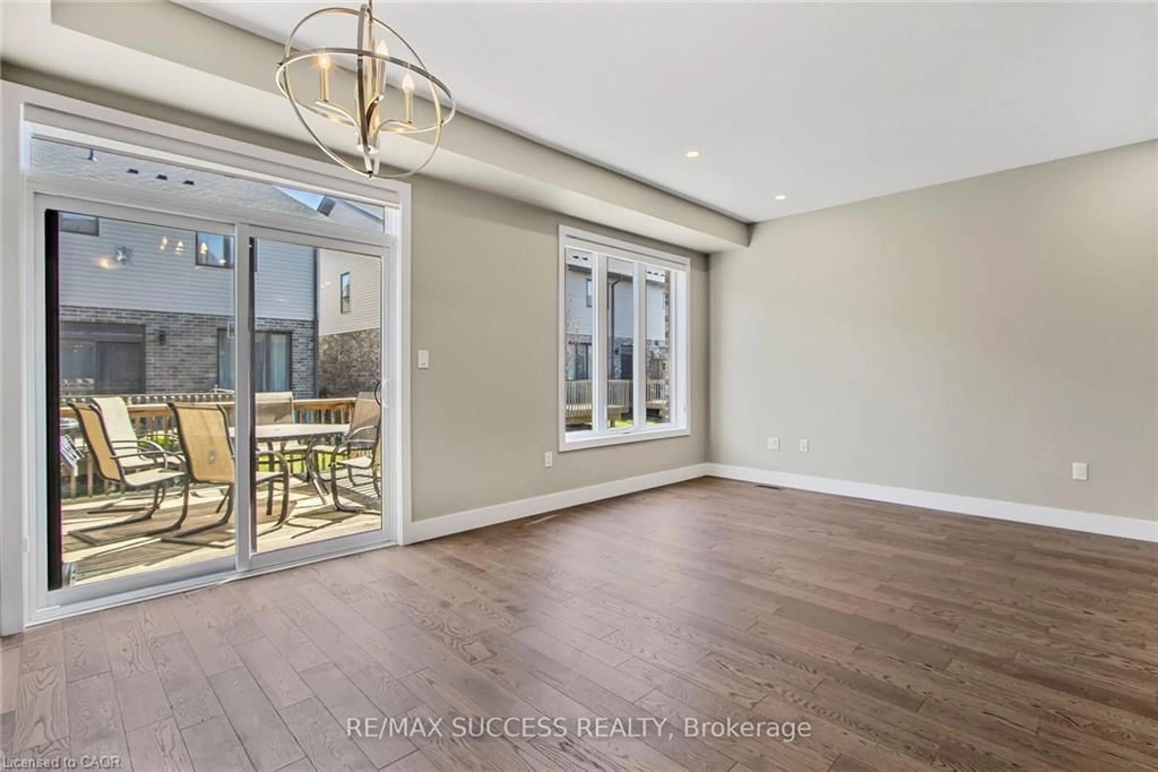 Unknown for 1960 Dalmagarry Rd #85, London Ontario N6G 0T8