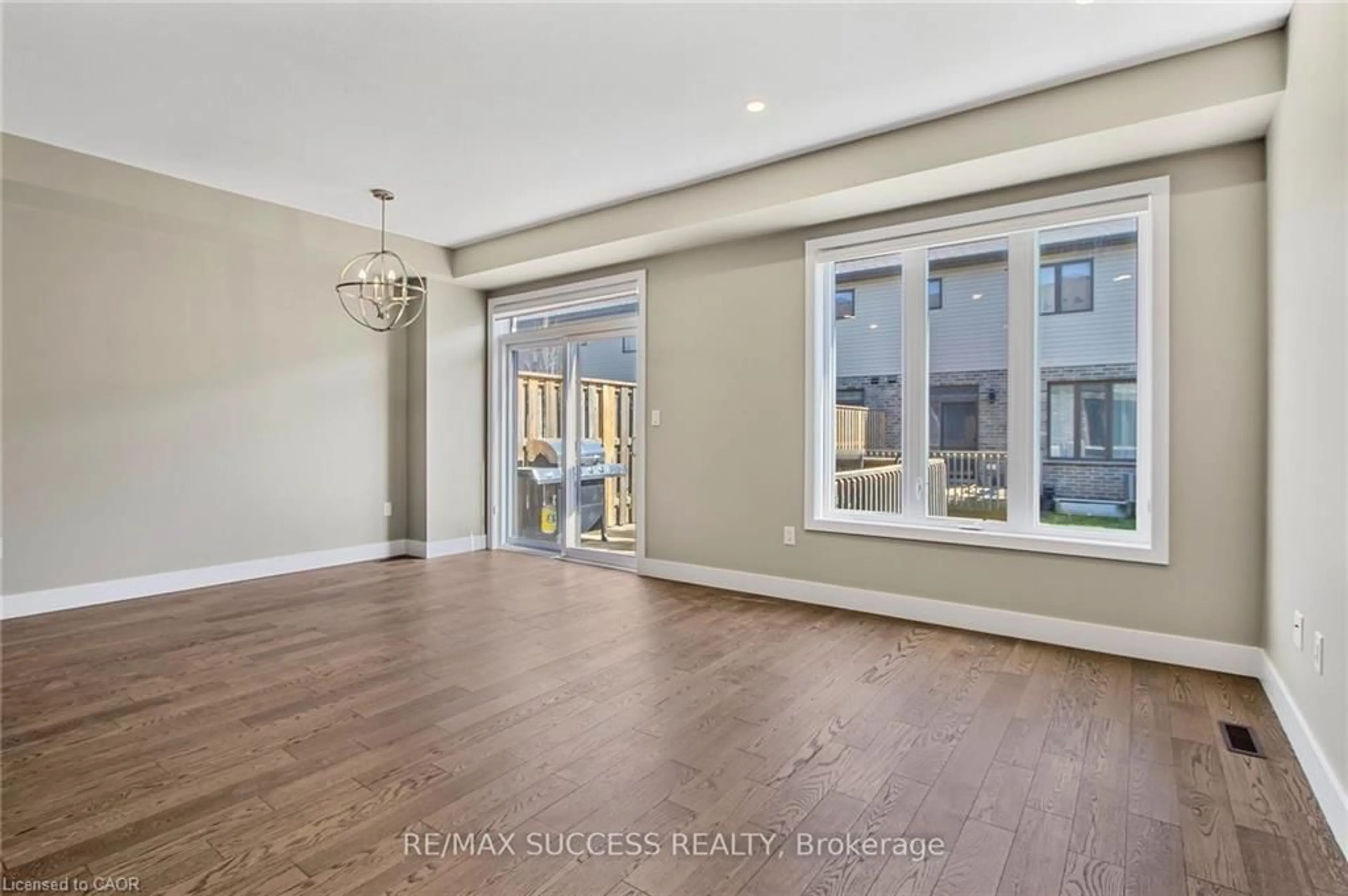 Unknown for 1960 Dalmagarry Rd #85, London Ontario N6G 0T8