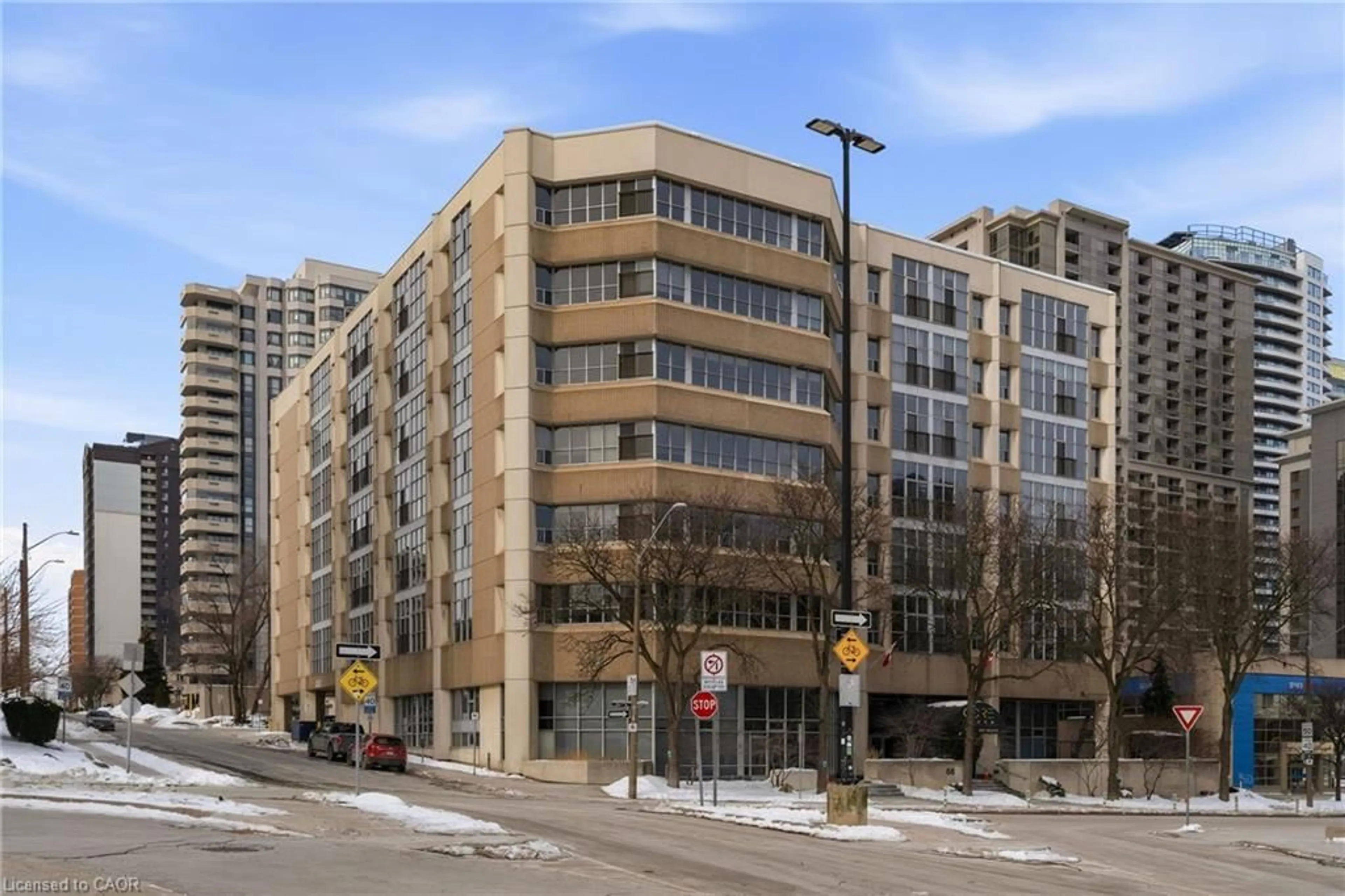 Unknown for 66 Bay St #504, Hamilton Ontario L8P 4Z6