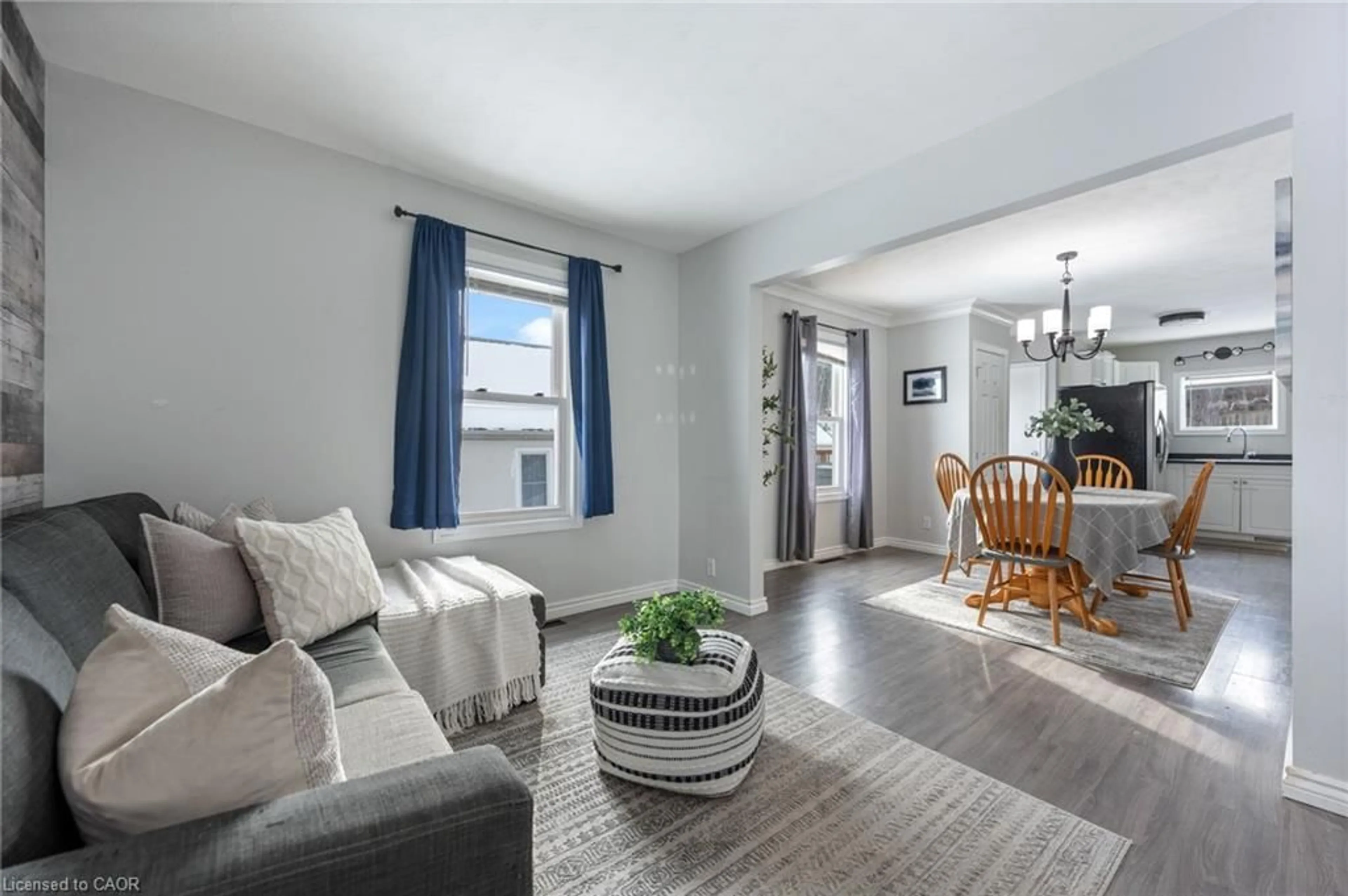 Living room with furniture, unknown for 166 Queen St, Simcoe Ontario N3Y 3C6