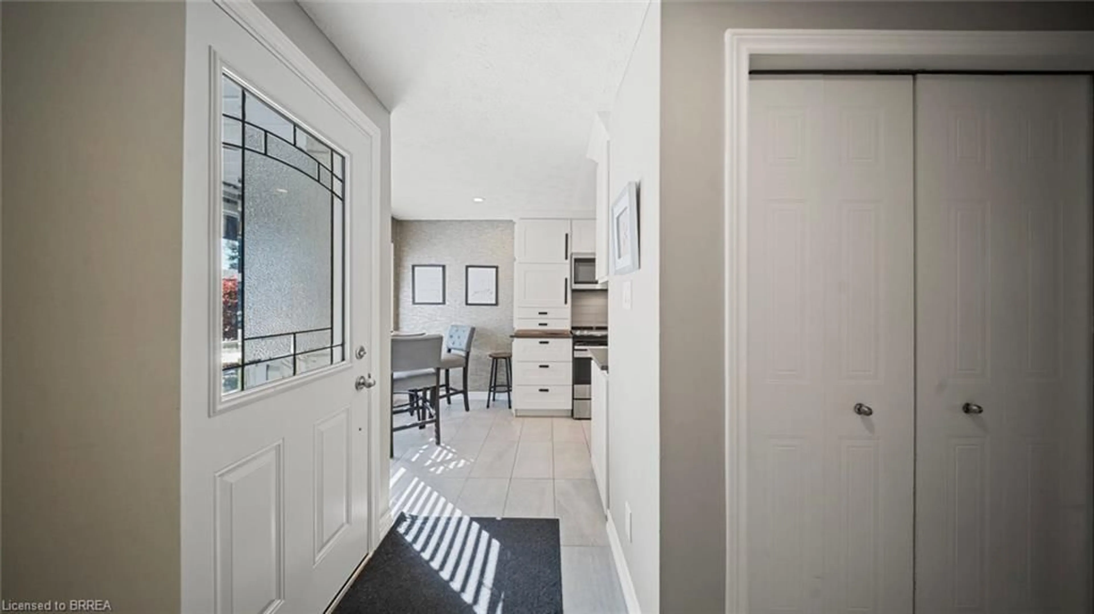 Indoor entryway for 23 Freeman Cres, Simcoe Ontario N3Y 5J9