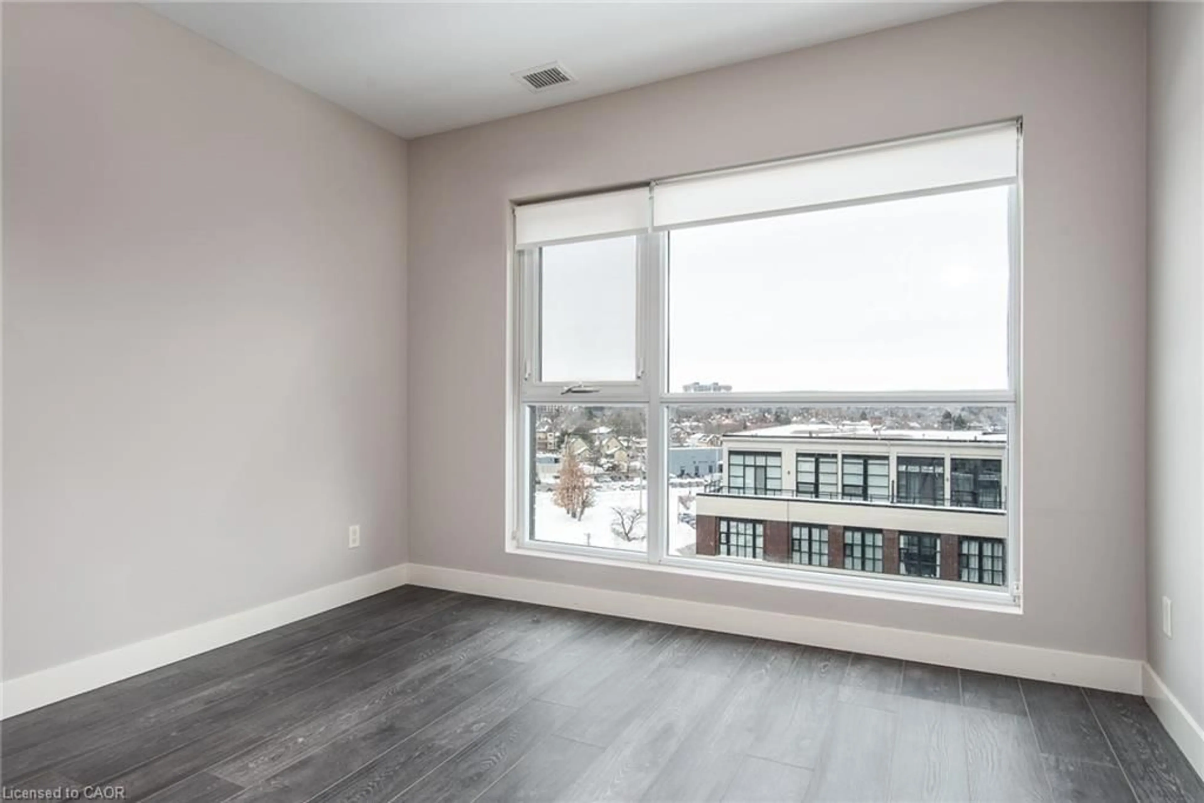 A pic of a room for 1 Victoria St #904, Kitchener Ontario N2G 0B5