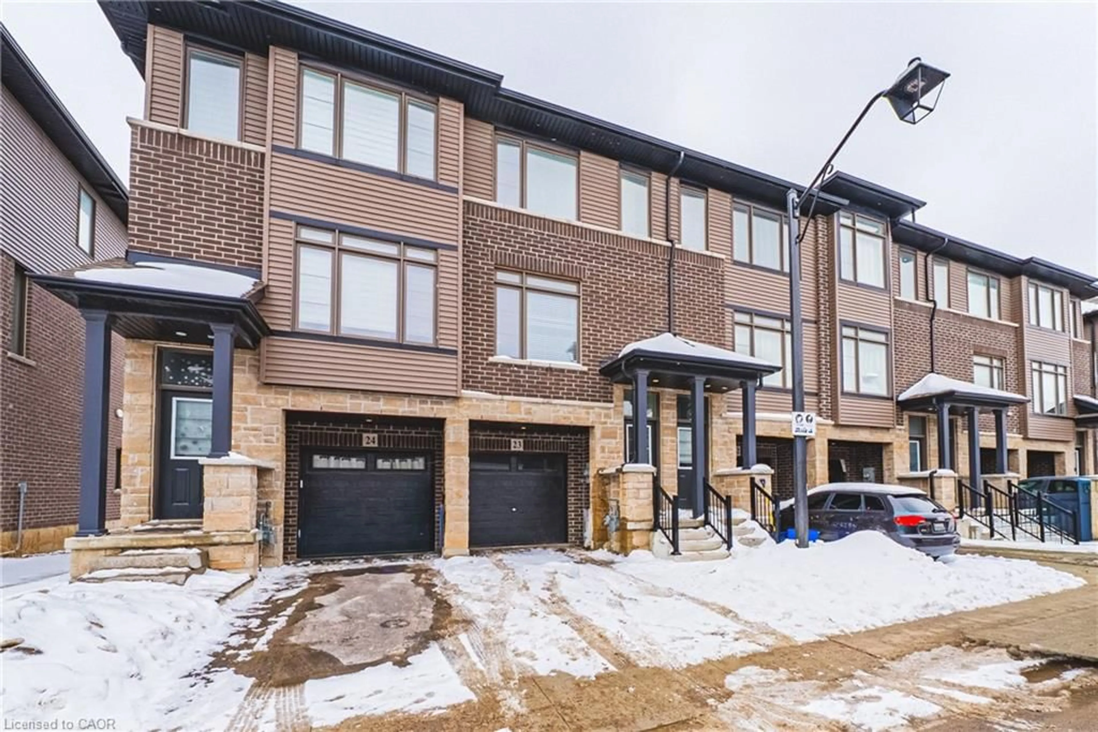 Home with brick exterior material, street for 120 Court Dr #23, Paris Ontario N3L 0N2