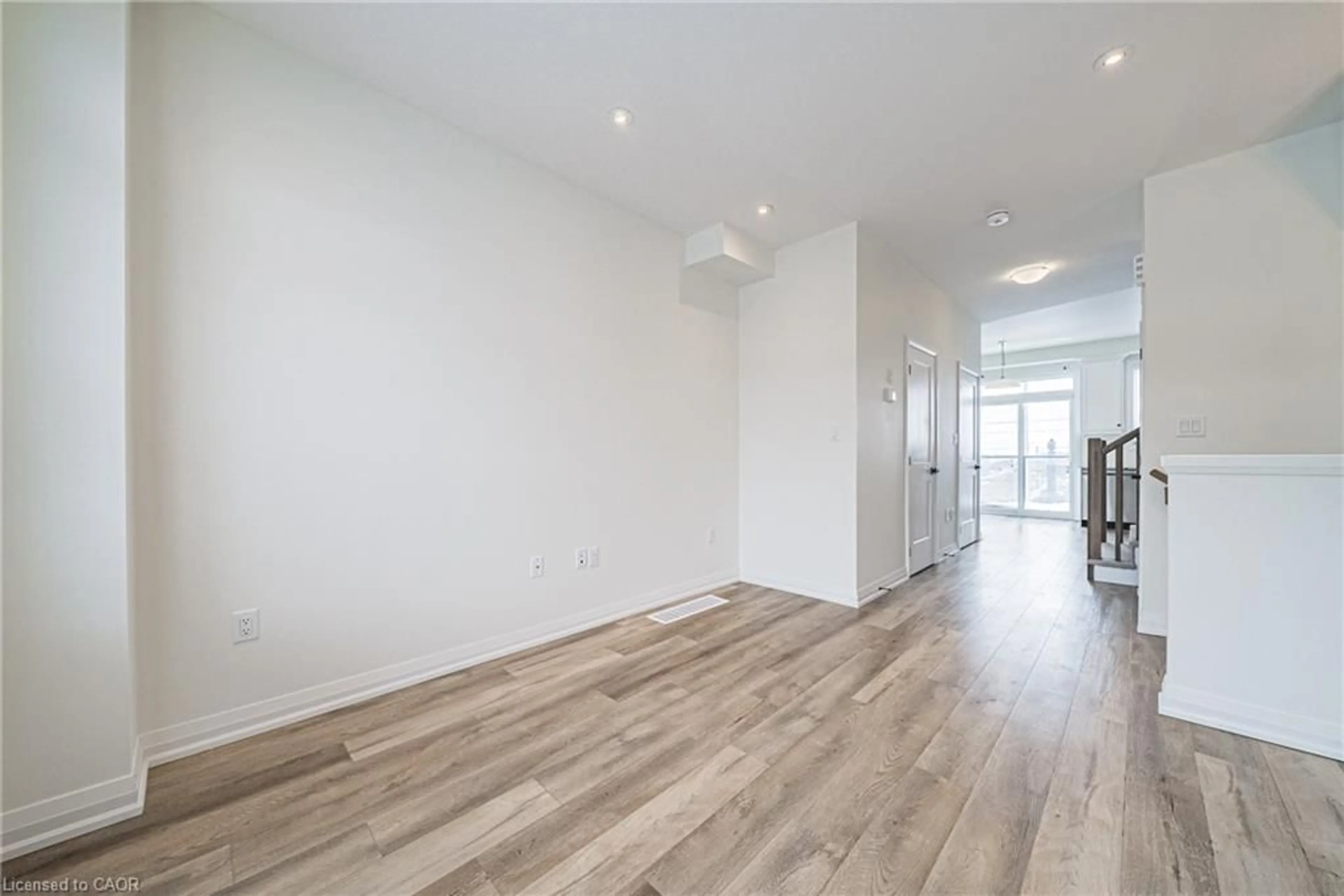 A pic of a room for 120 Court Dr #23, Paris Ontario N3L 0N2