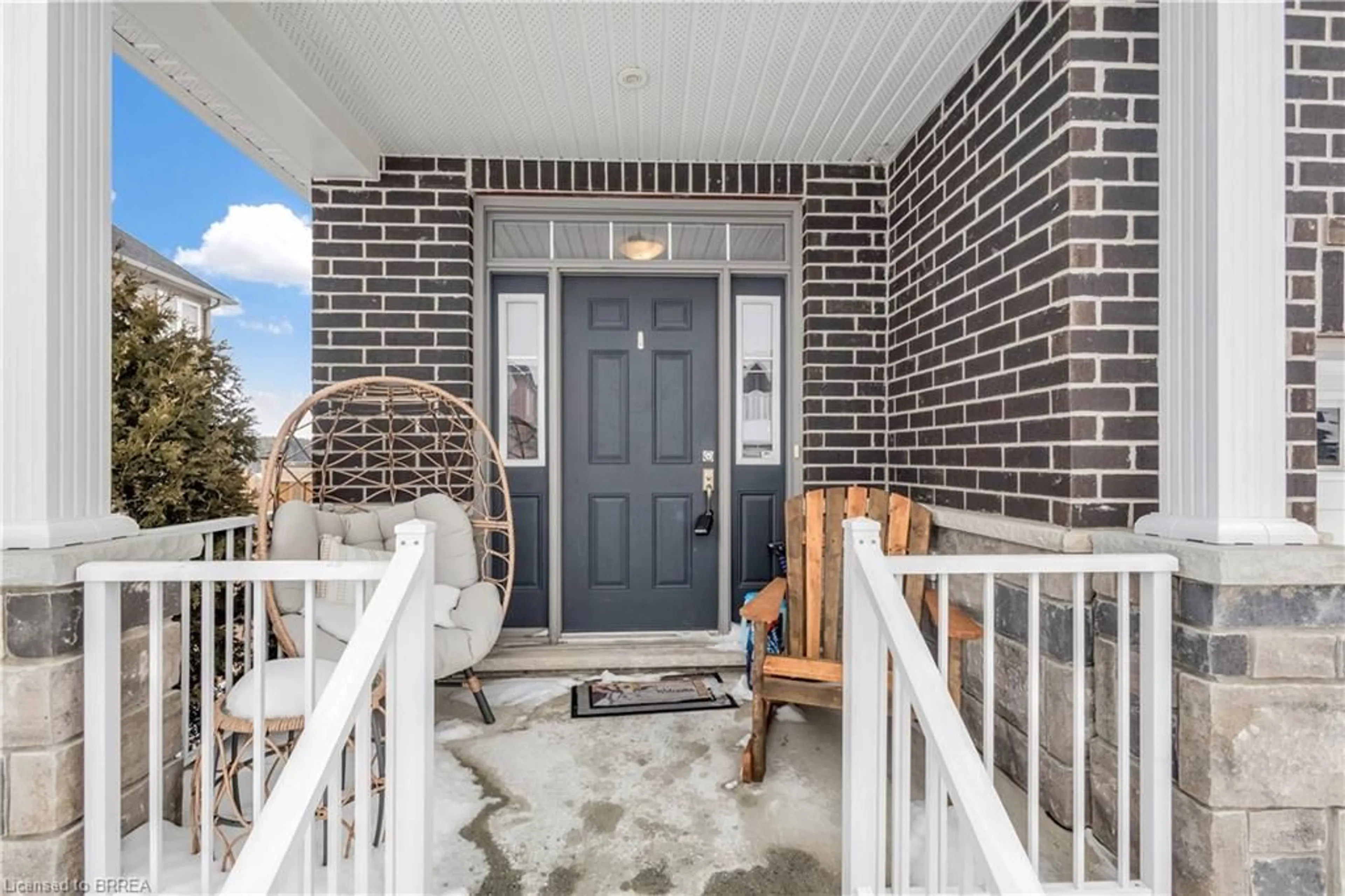 Indoor entryway for 333 Poldon Dr, Norwich Ontario N0J 1P0