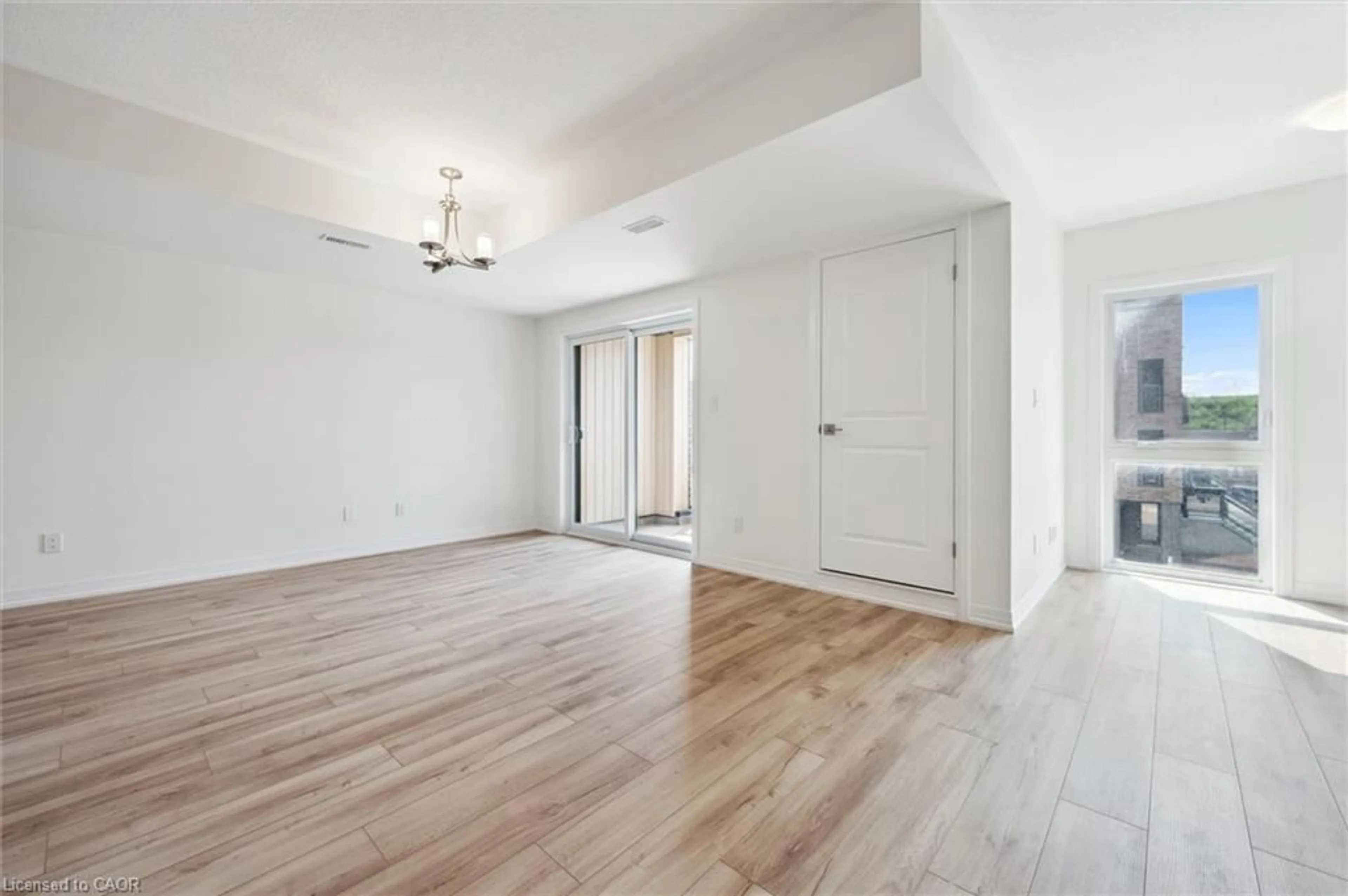 A pic of a room for 44 Urbane Blvd, Kitchener Ontario N2E 0H8