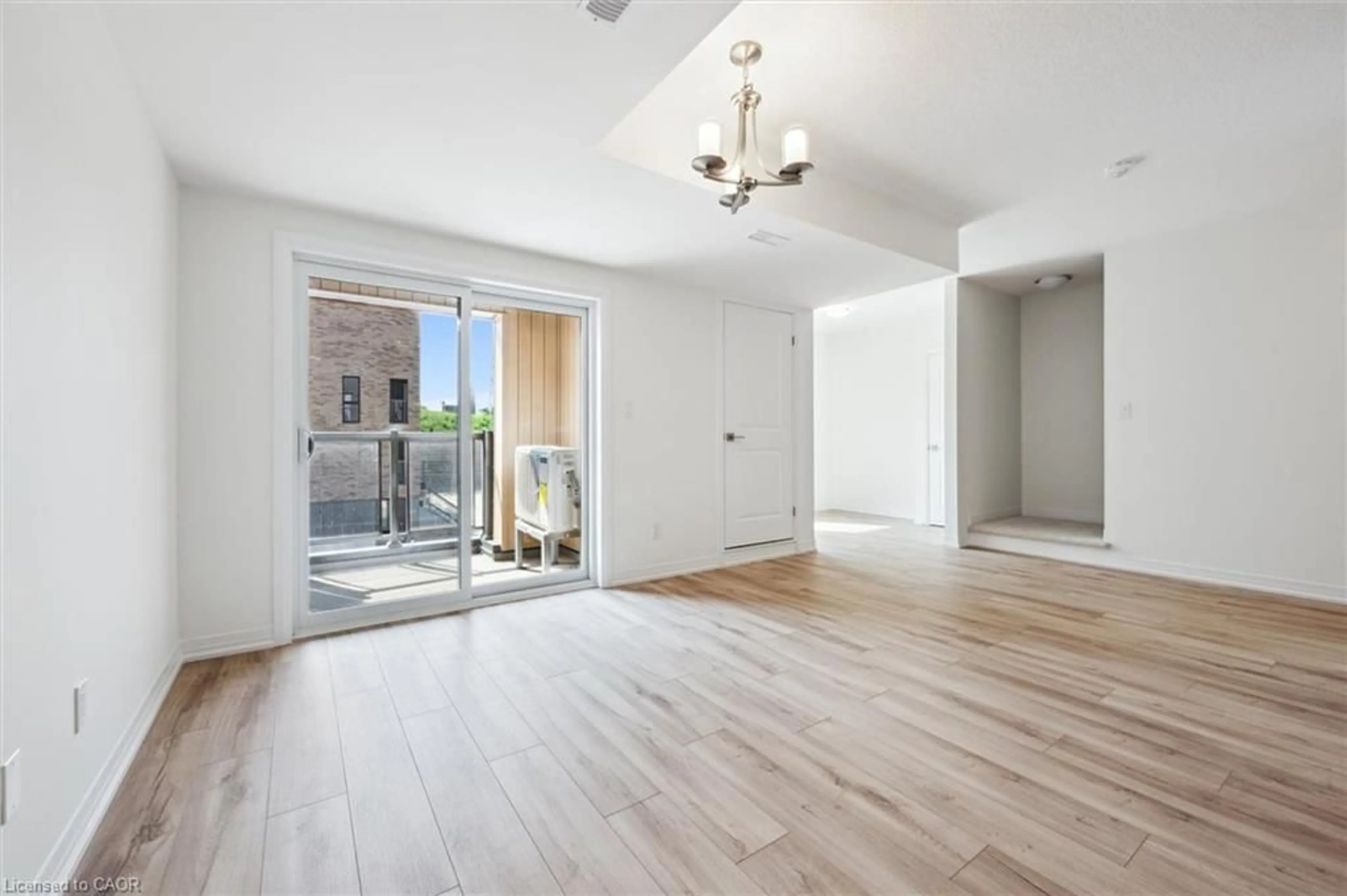 A pic of a room for 44 Urbane Blvd, Kitchener Ontario N2E 0H8