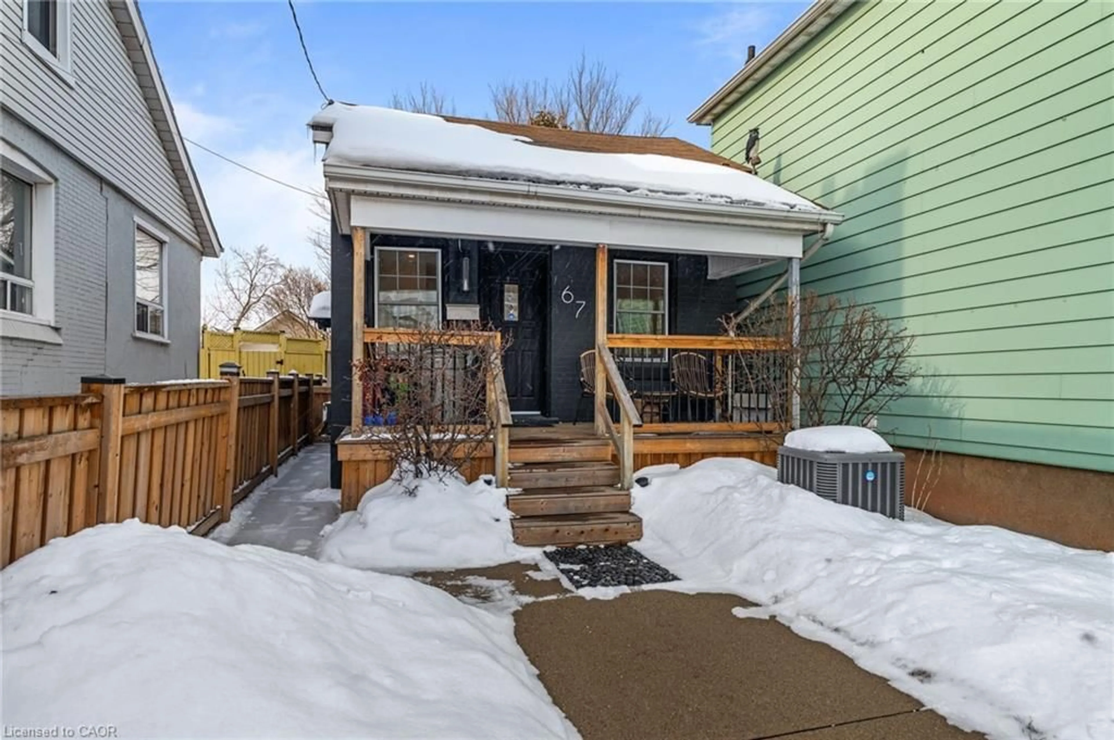 Patio, street for 67 Glendale Ave, Hamilton Ontario L8L 7J6
