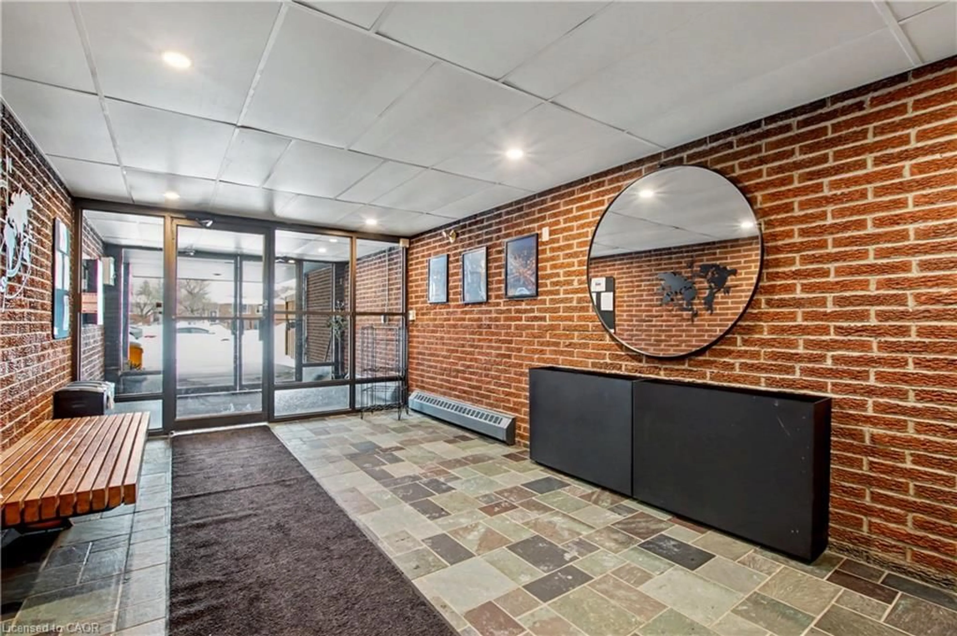 Indoor foyer for 63 Conroy Cres #52, Guelph Ontario N1G 2V5