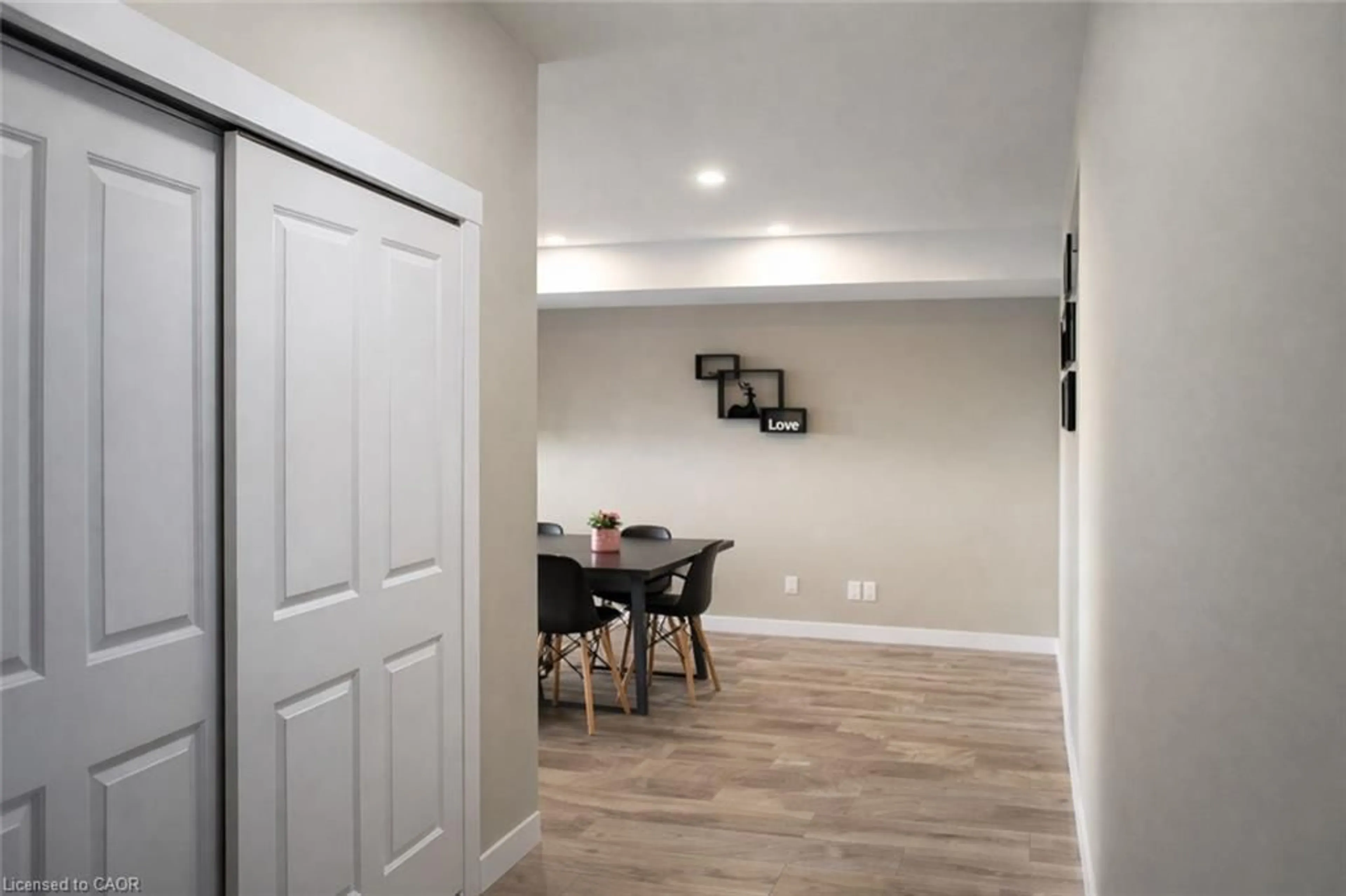 Unknown for 160 Rochefort St #B4, Kitchener Ontario N2R 0P5