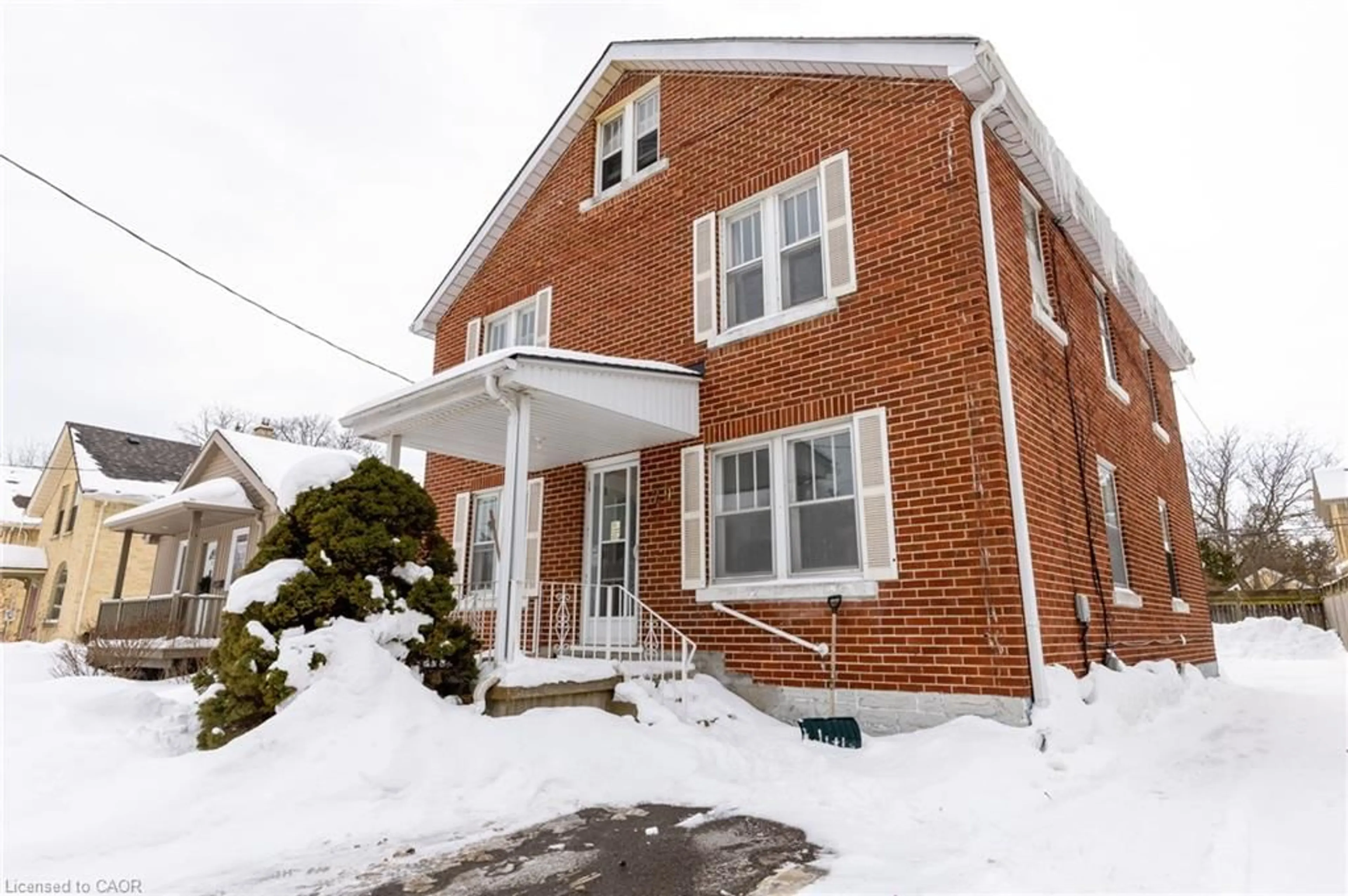 Home with brick exterior material, street for 29 Mcnaughton St, Cambridge Ontario N1R 1Z2