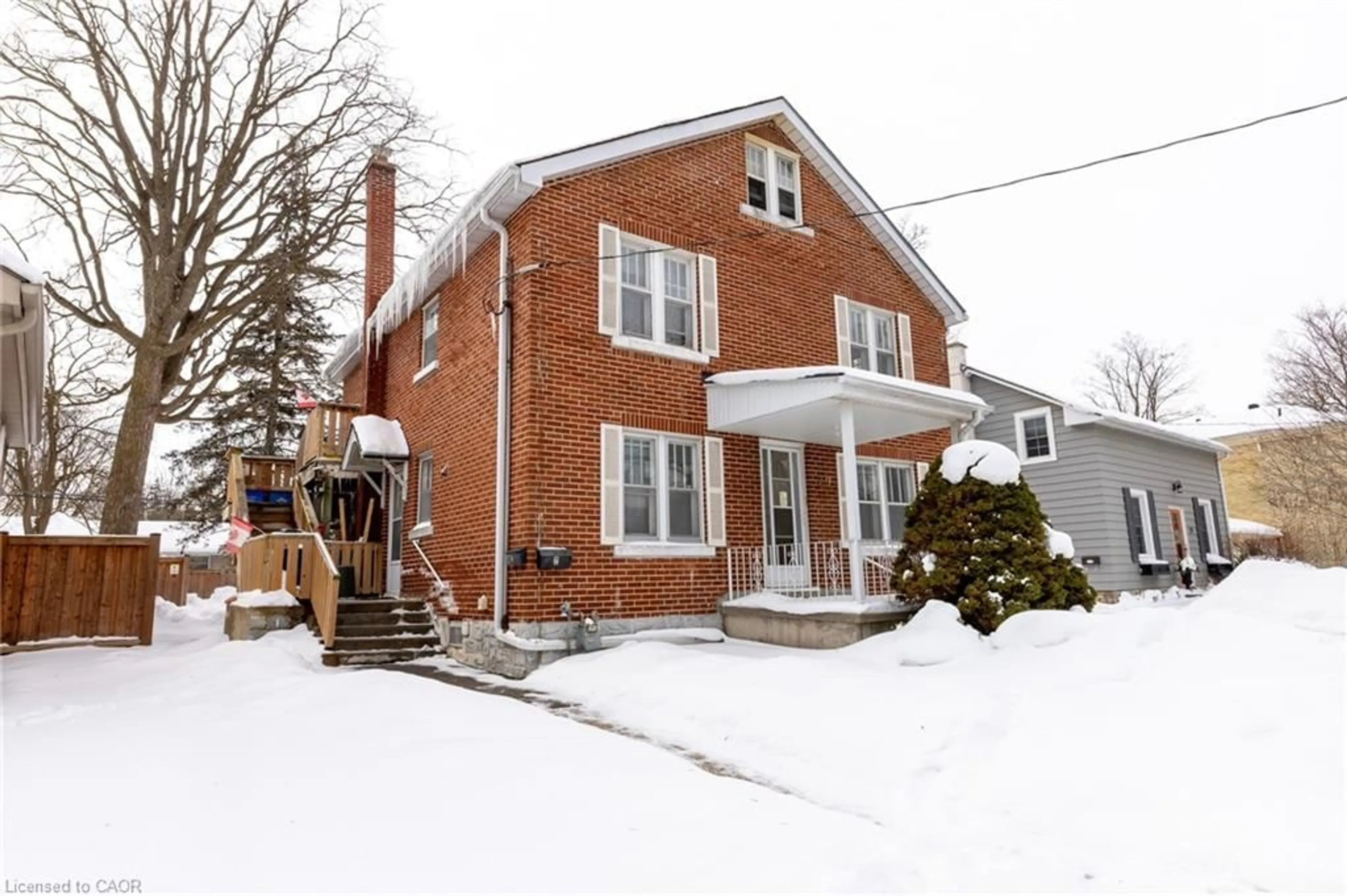 Home with brick exterior material, street for 29 Mcnaughton St, Cambridge Ontario N1R 1Z2